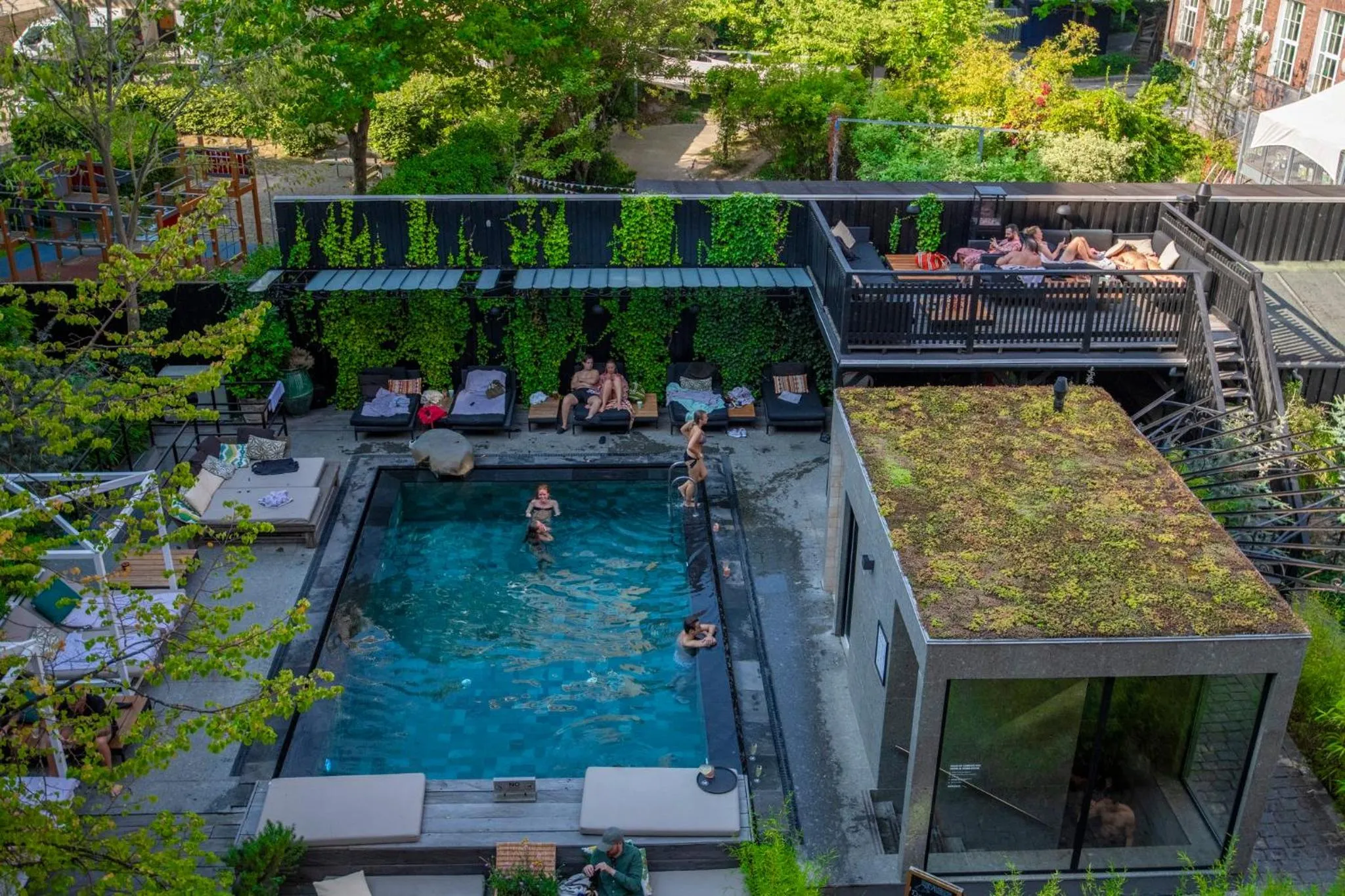 Swimming pool in Bryggen Guldsmeden