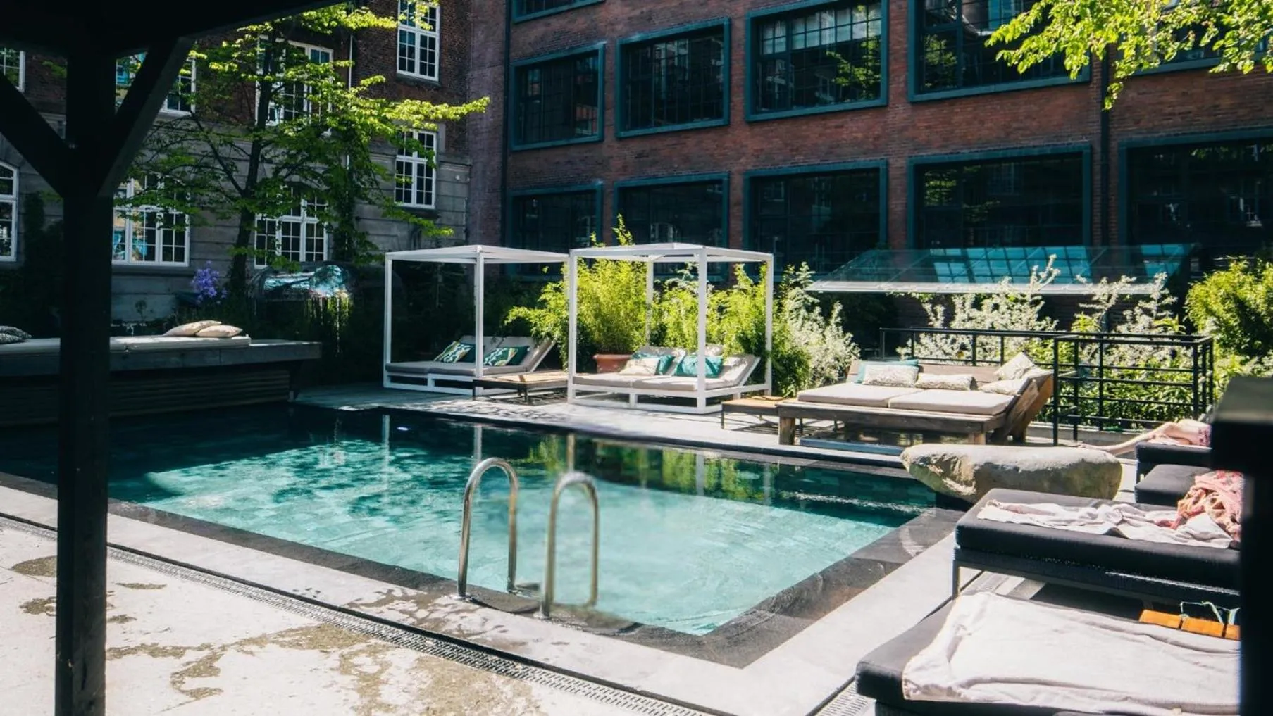 Swimming pool in Bryggen Guldsmeden