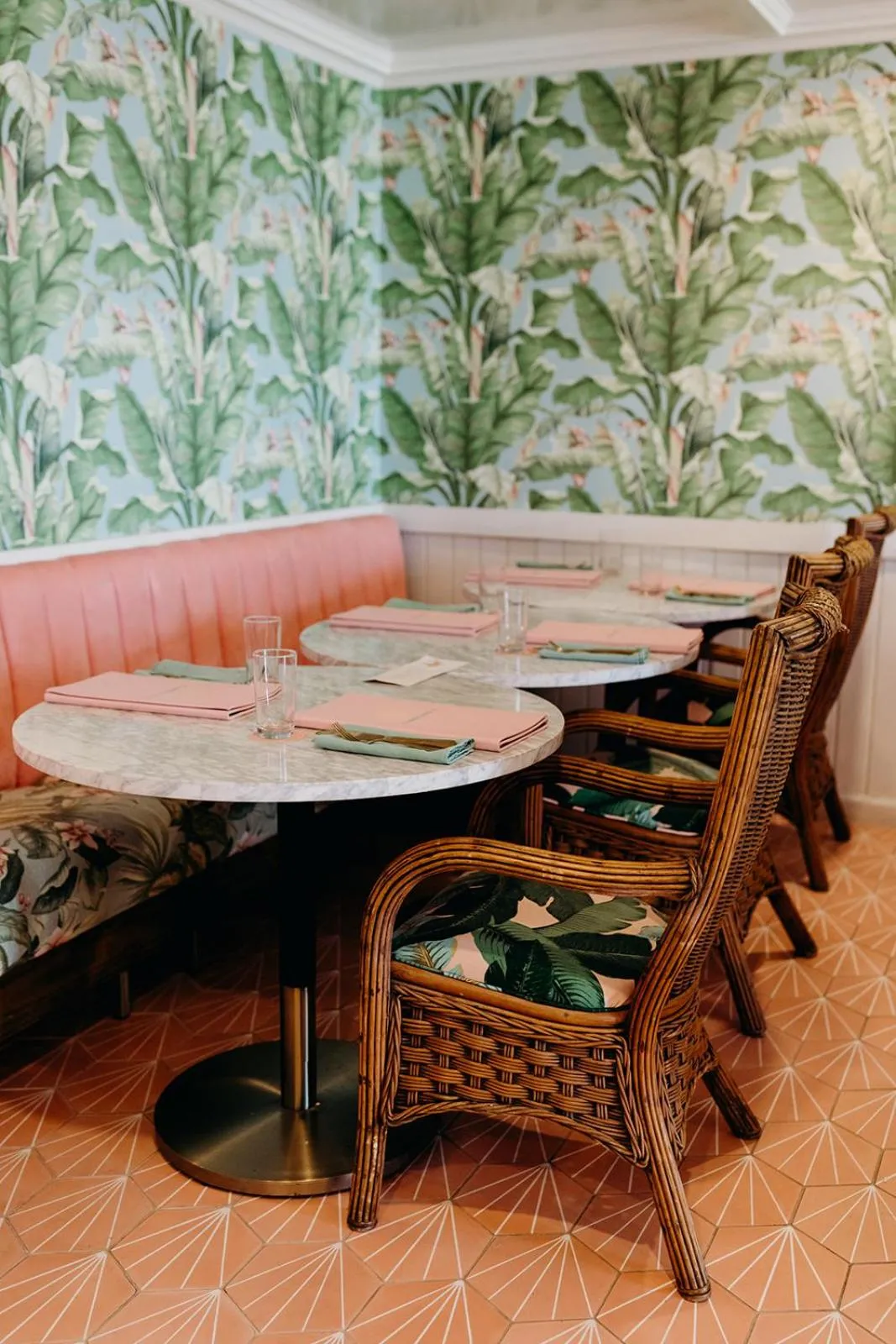 Restaurant/places to eat in King Christian Hotel