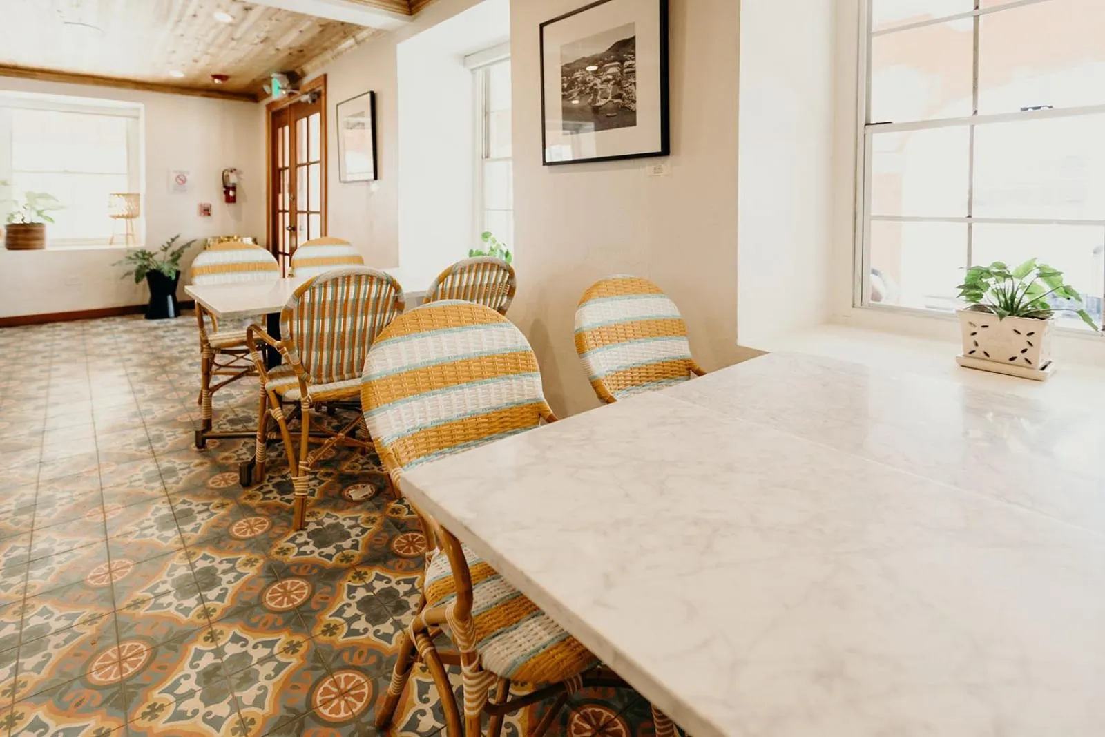 Coffee/tea facilities in King Christian Hotel