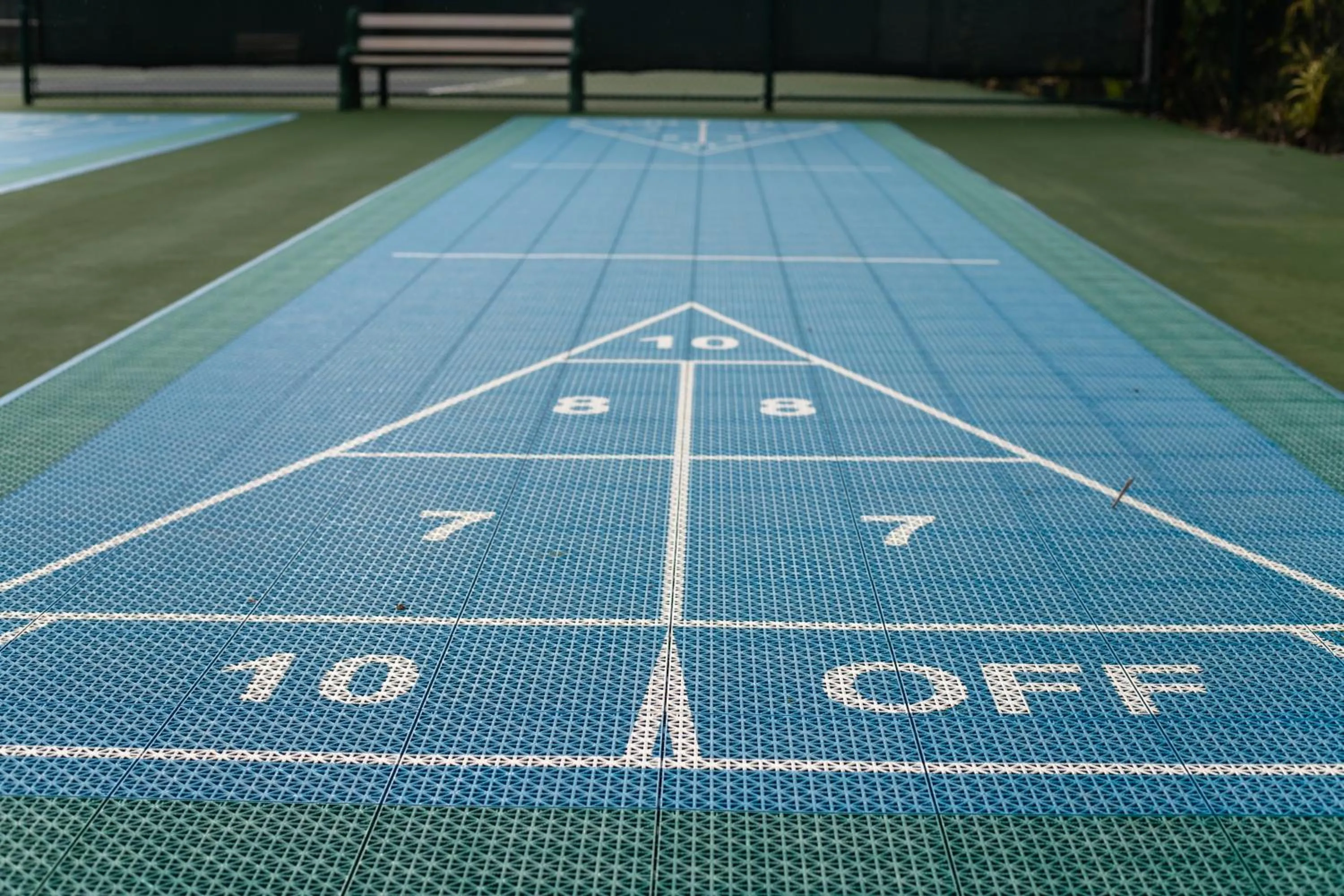 Tennis court in The Cliffs at Princeville