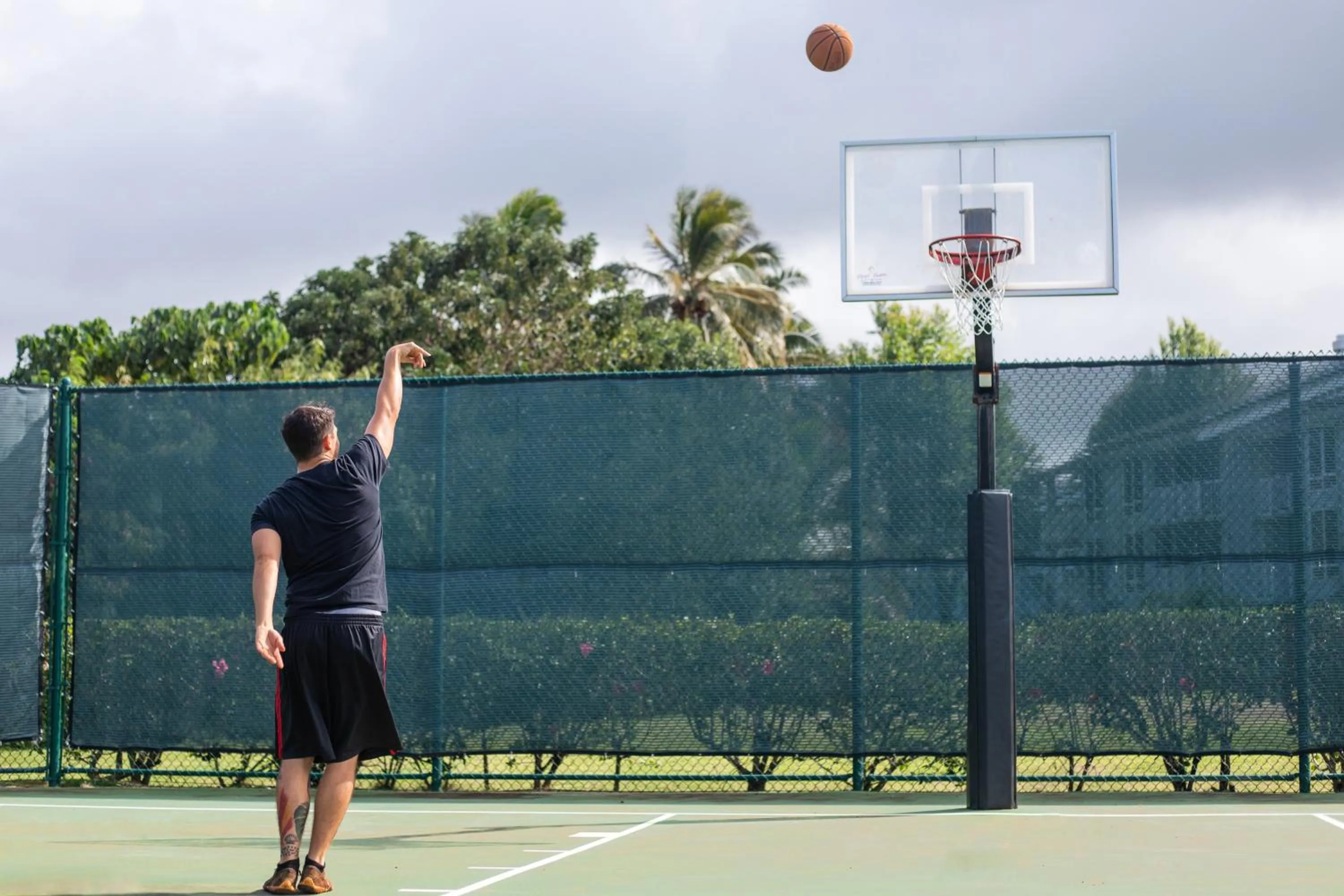 Sports in The Cliffs at Princeville
