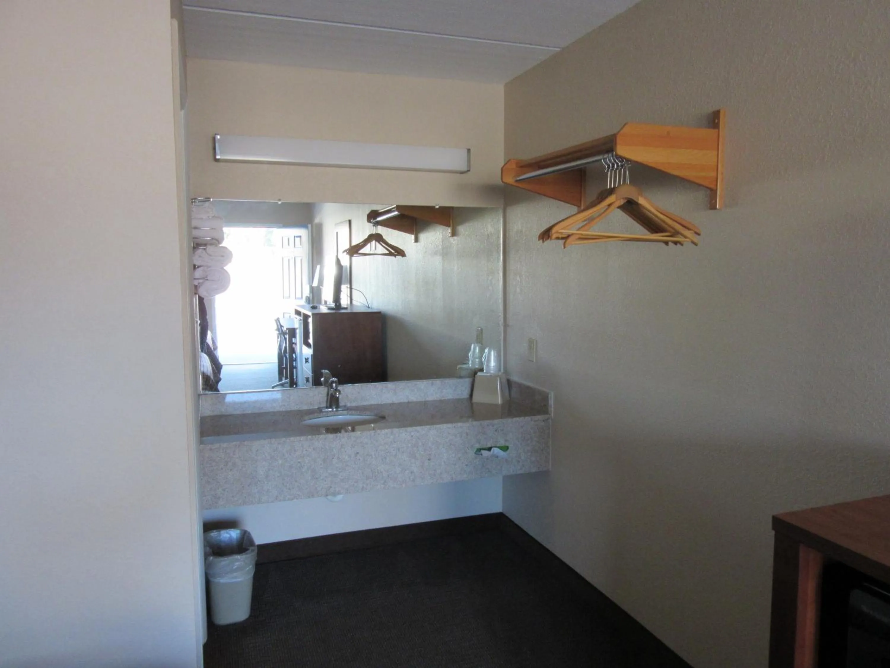 Bathroom in Sunset Inn - Augusta