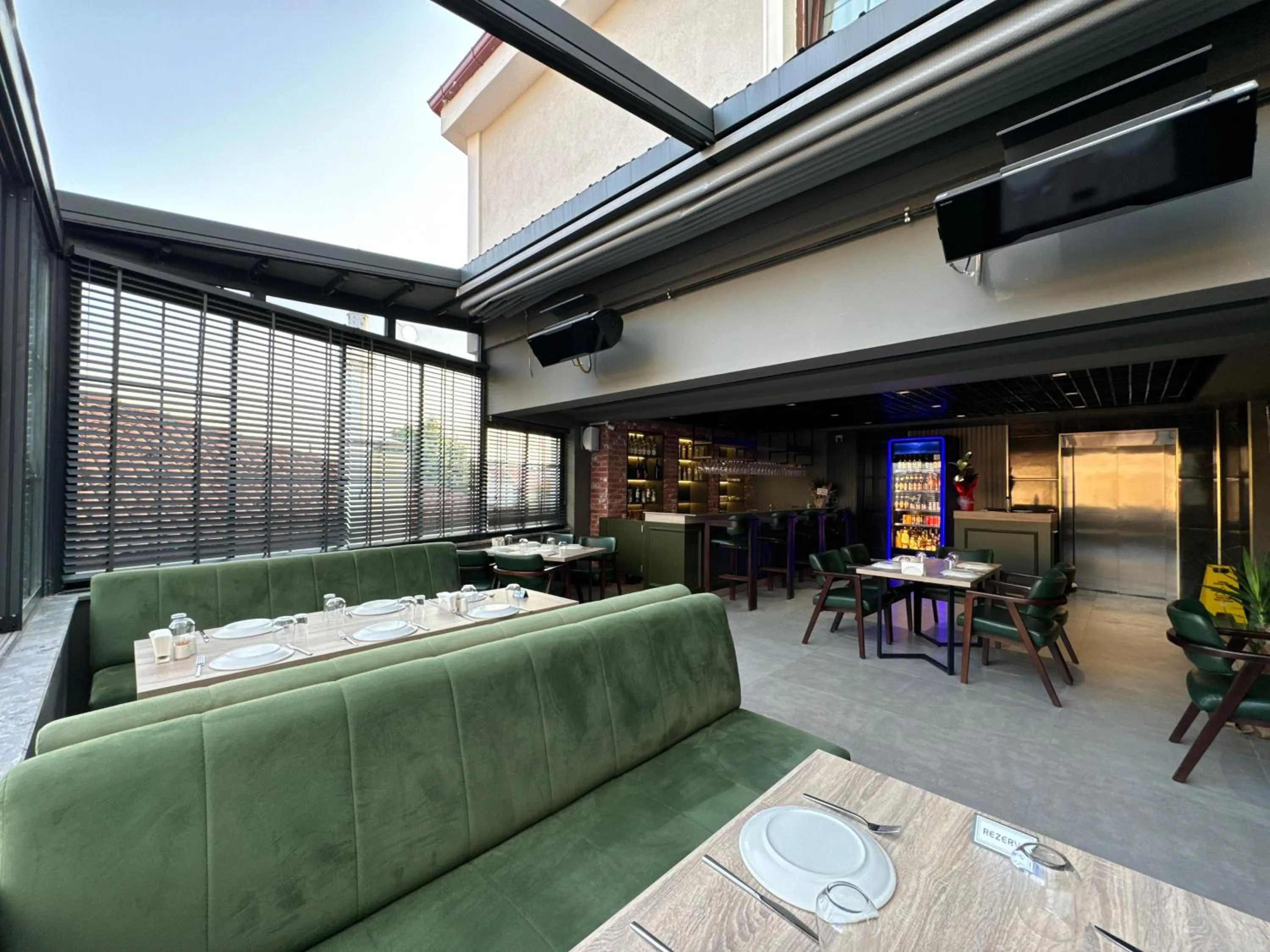 Restaurant/places to eat in KORKMAZ OTEL