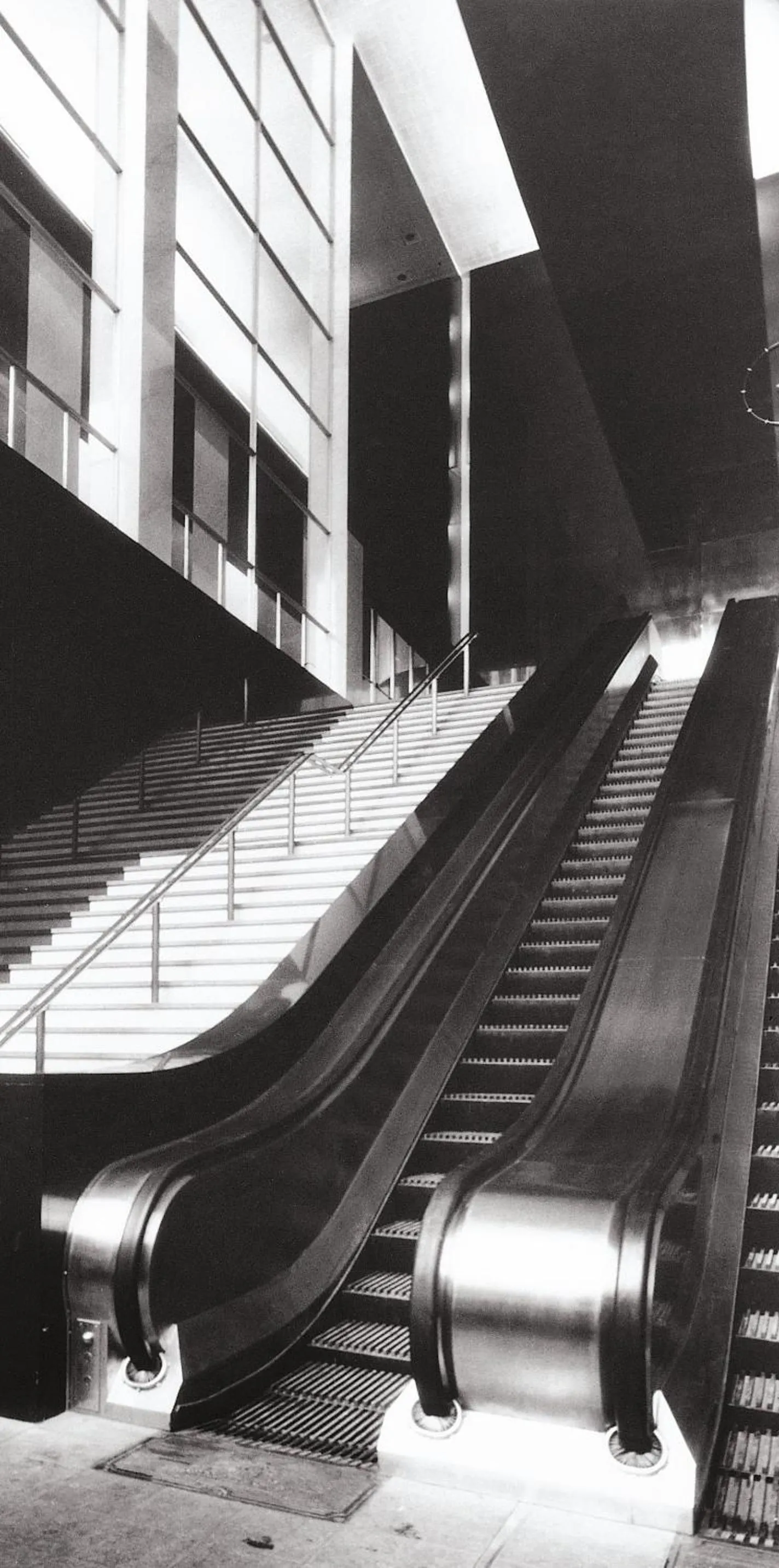 Decorative detail in Loews Philadelphia Hotel