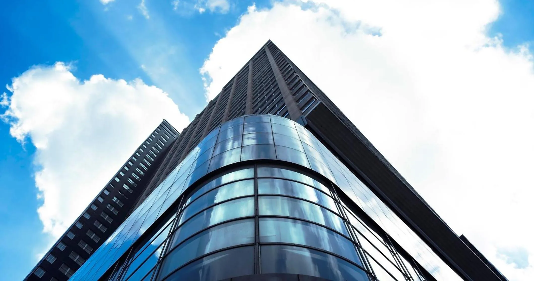 Property building in Loews Philadelphia Hotel