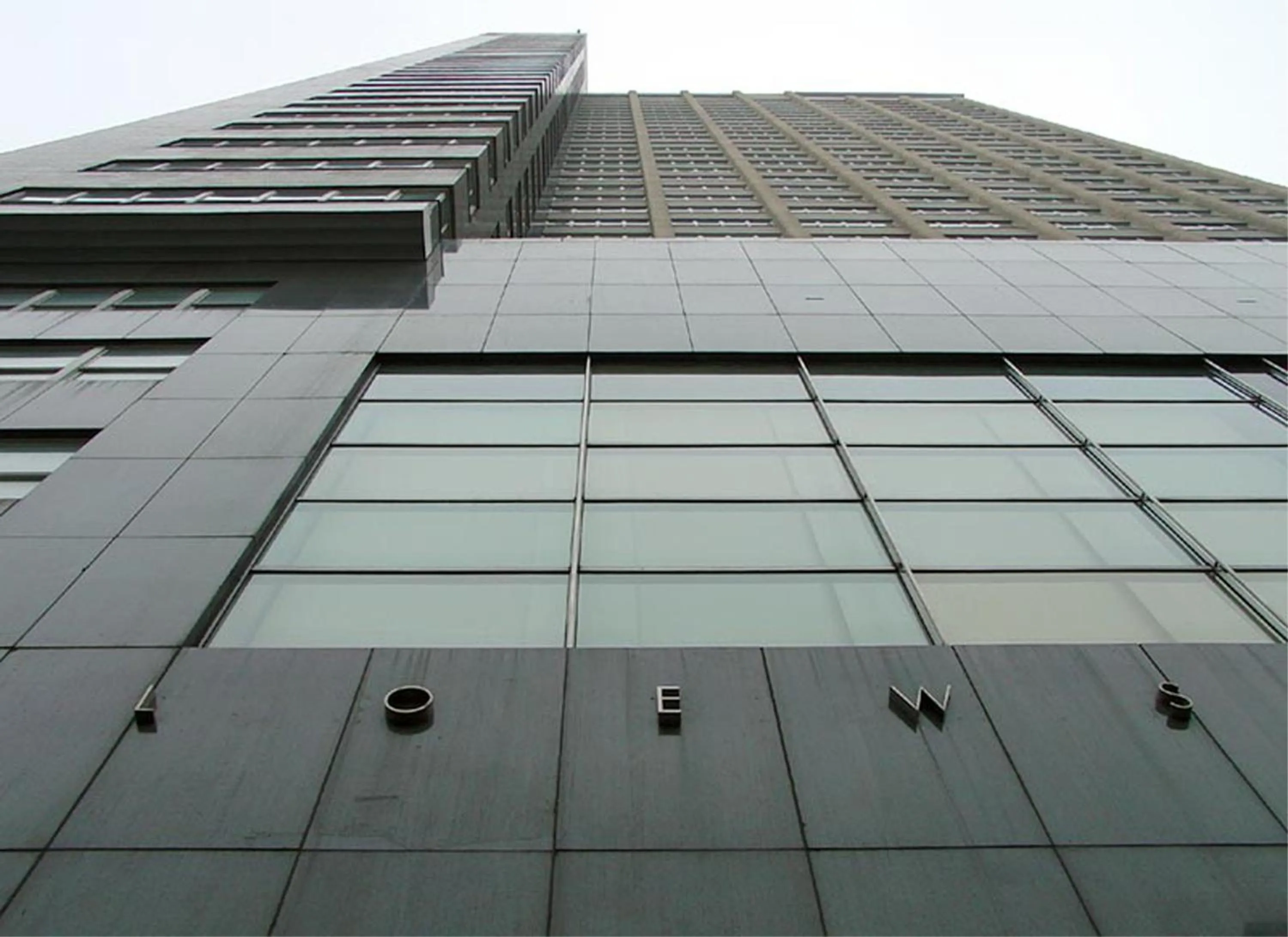 Property building in Loews Philadelphia Hotel