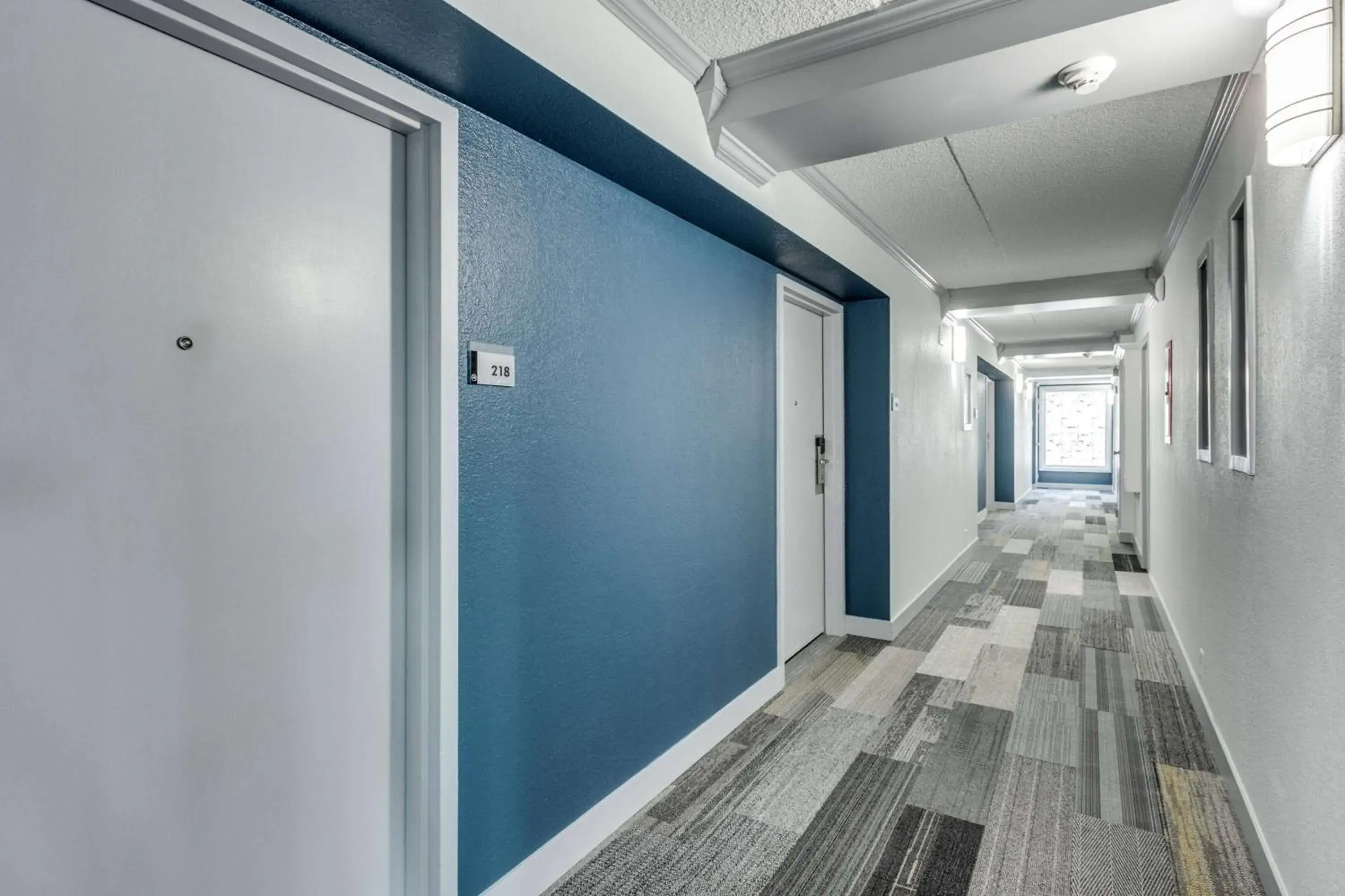 Lobby or reception in Days Inn & Suites by Wyndham Spokane Lobby or reception in Days Inn & Suites by Wyndham Spokane