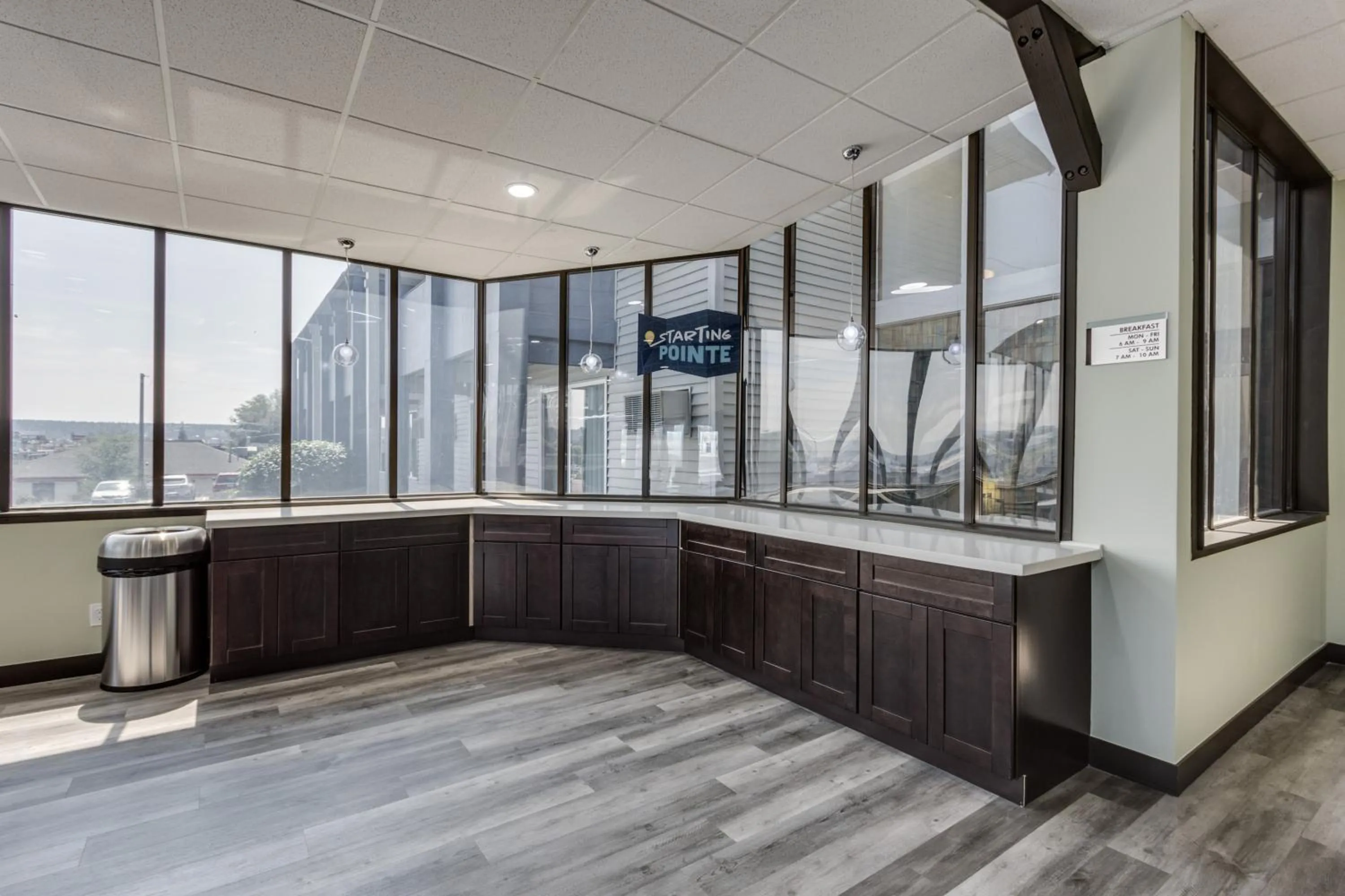 Breakfast in Days Inn & Suites by Wyndham Spokane