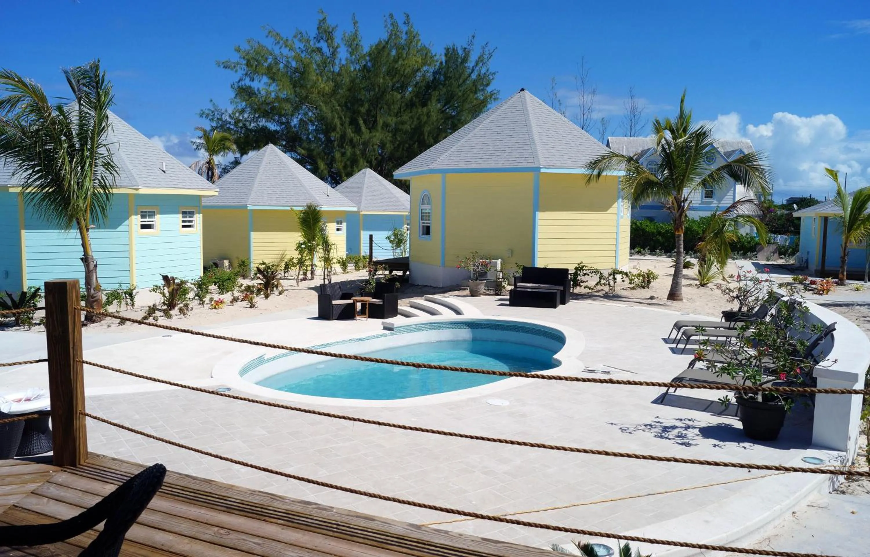 Facade/entrance in Paradise Bay Bahamas