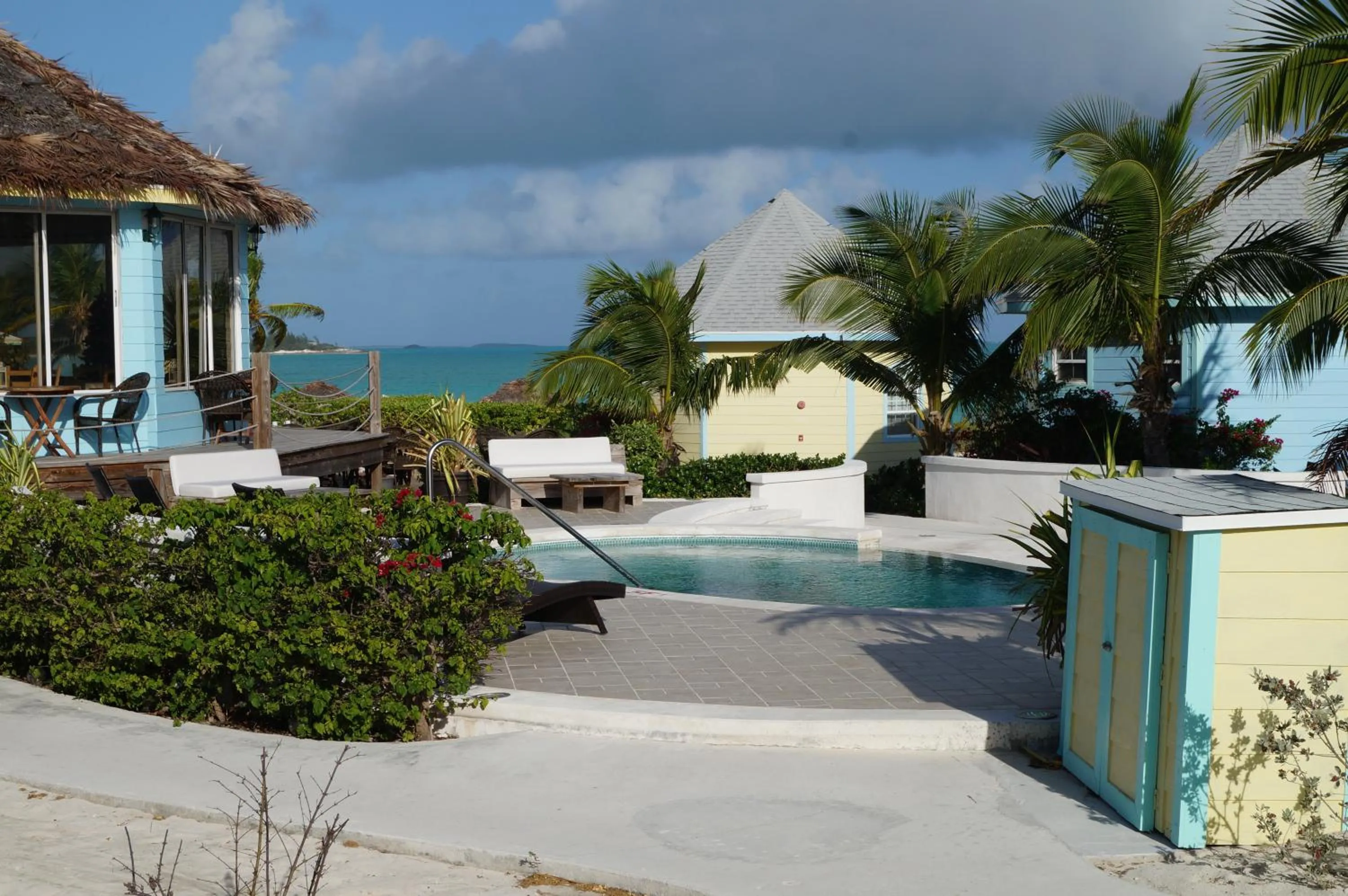 Garden view in Paradise Bay Bahamas