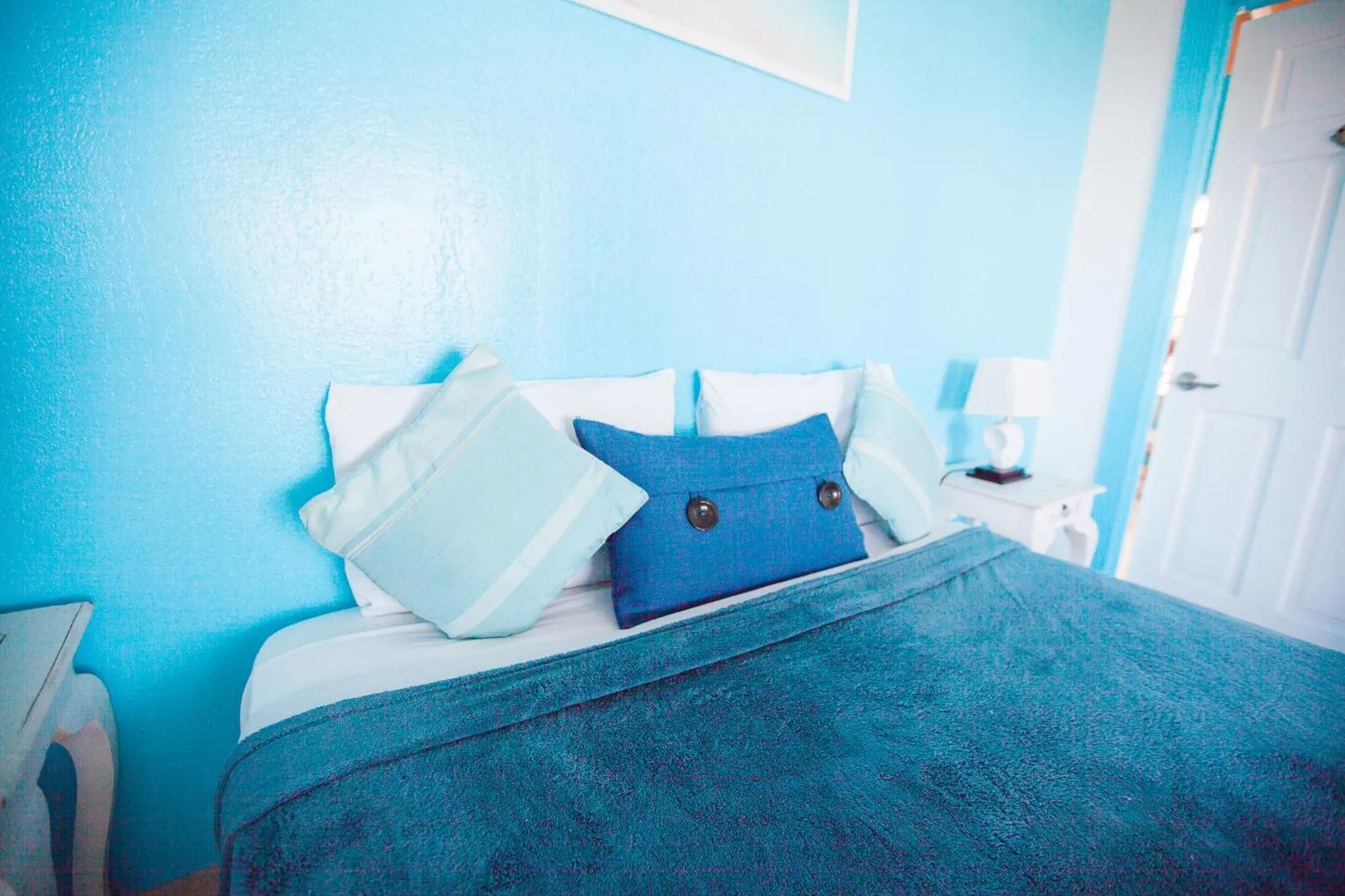 Bedroom, Bed in Paradise Bay Bahamas