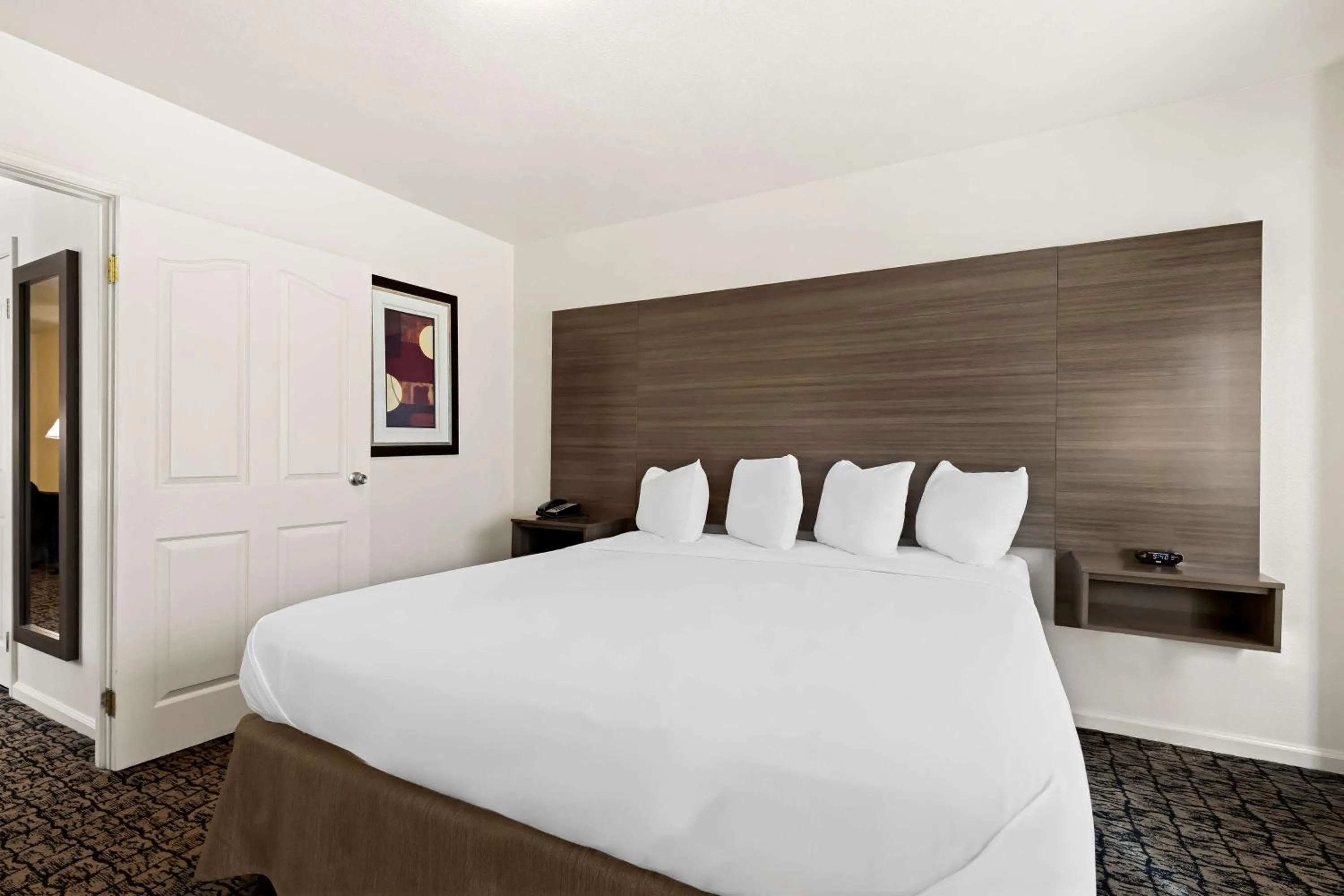 Bedroom, Bed in Best Western El Centro Inn