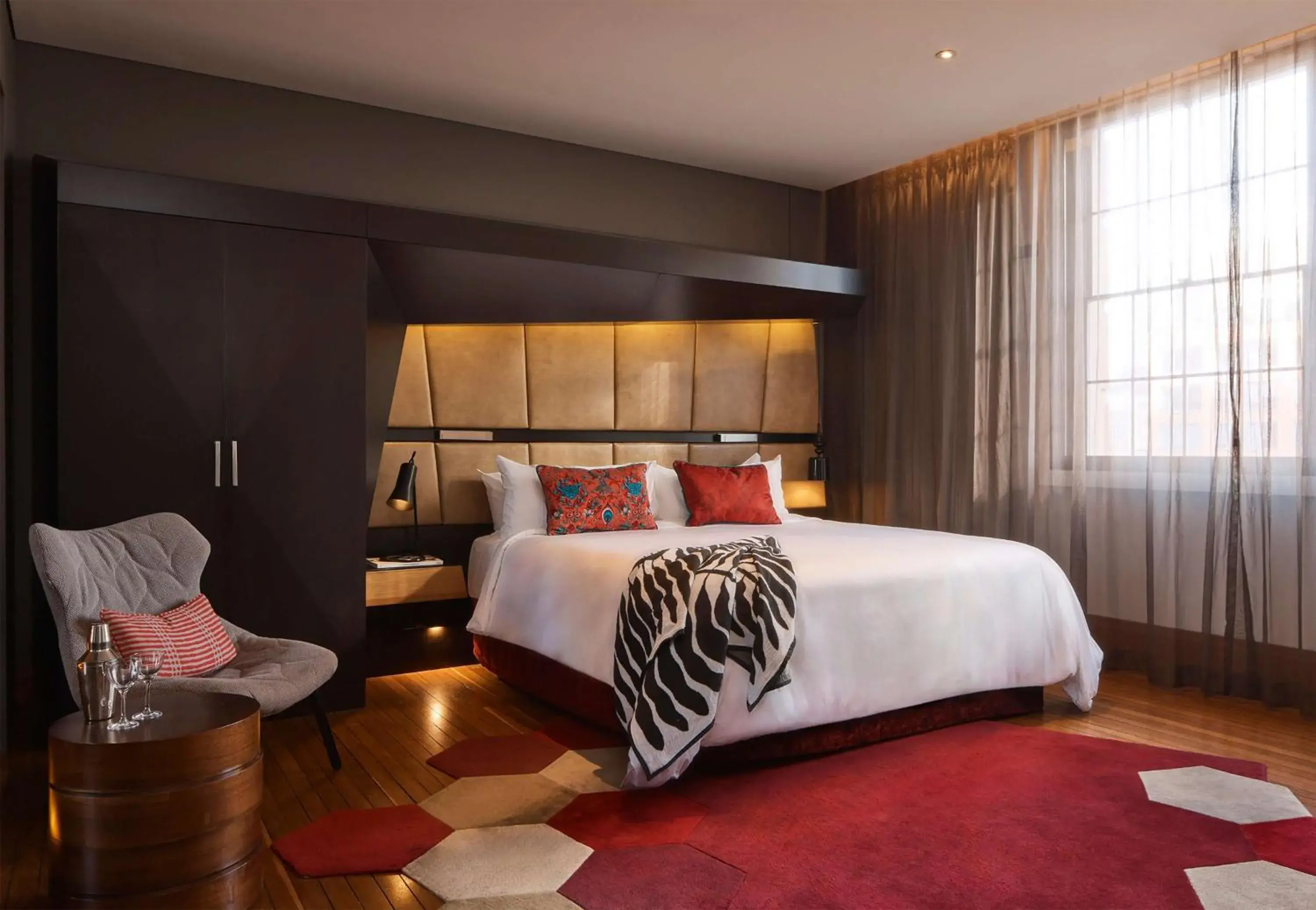 Photo of the whole room, Bed in QT Sydney Photo of the whole room, Bed in QT Sydney