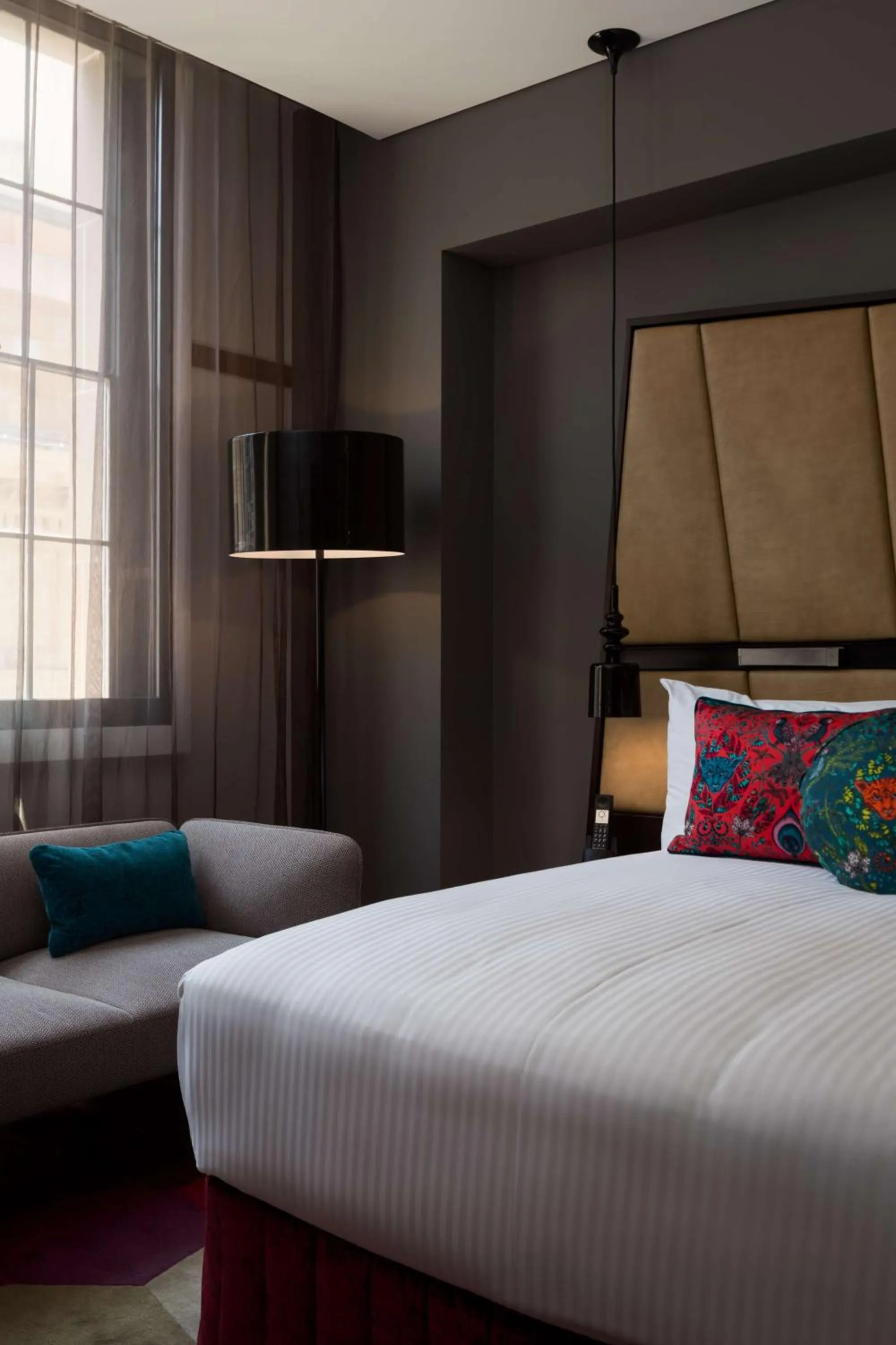 Photo of the whole room, Bed in QT Sydney