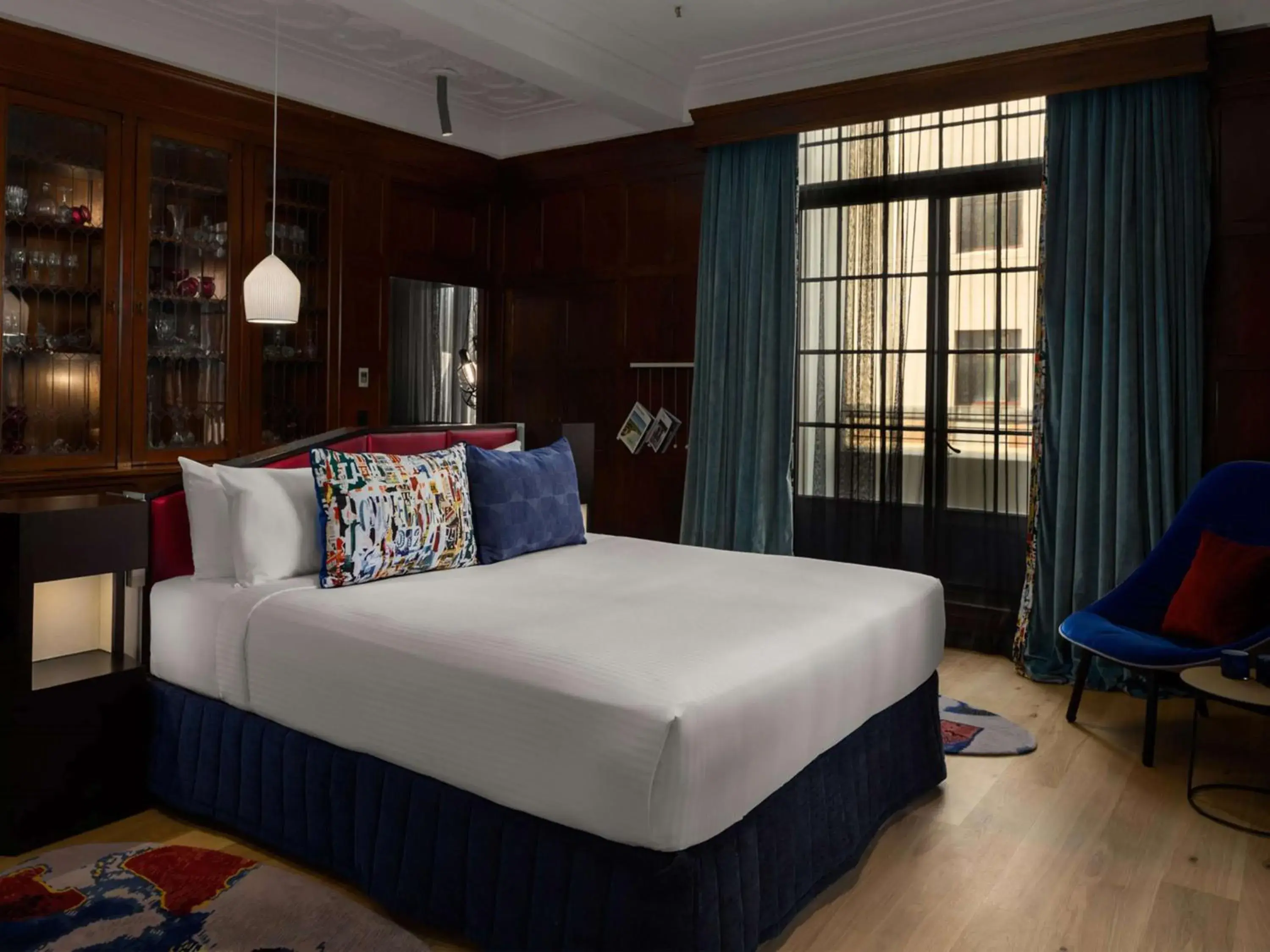 Photo of the whole room, Bed in QT Sydney Photo of the whole room, Bed in QT Sydney