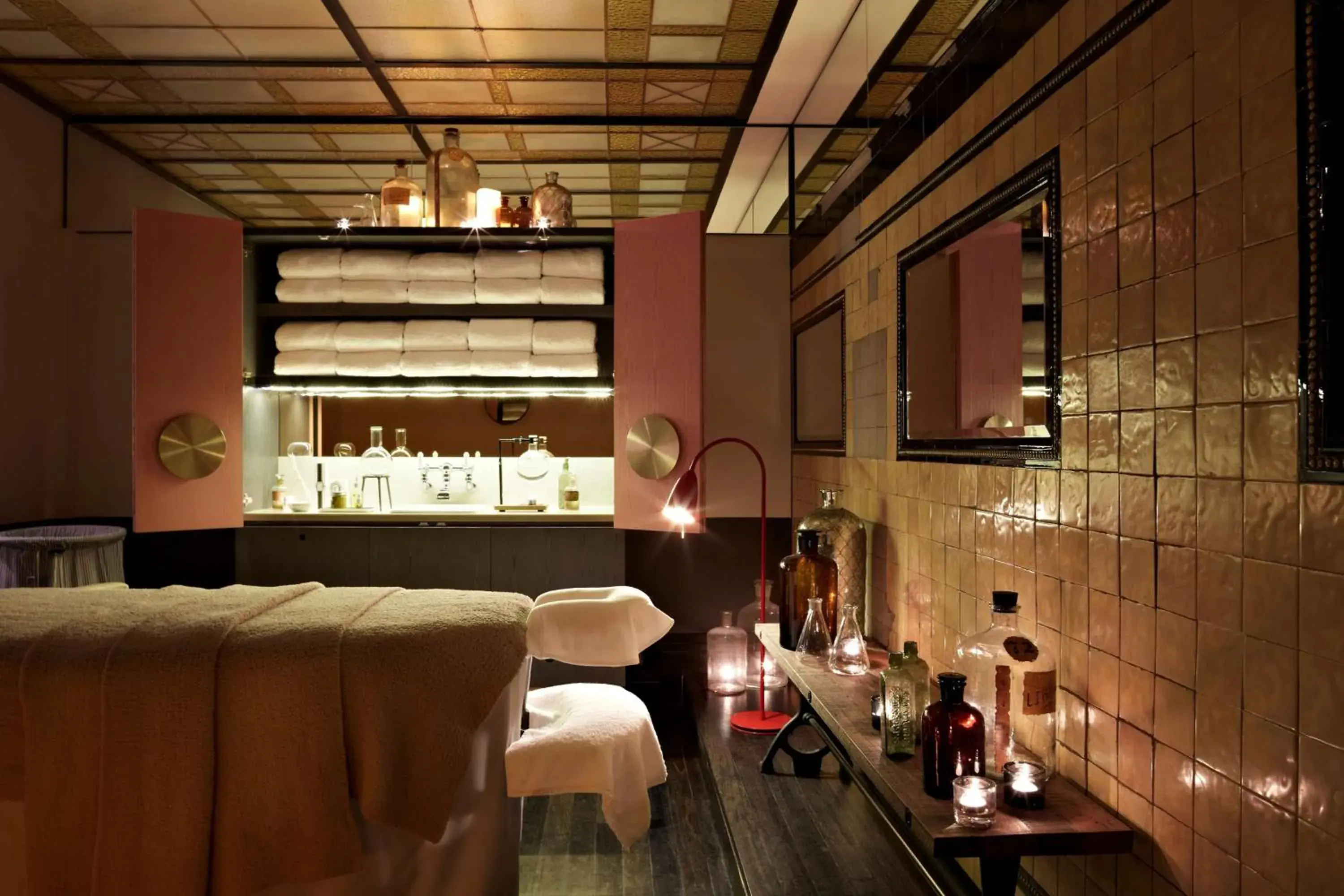 Spa and wellness centre/facilities in QT Sydney Spa and wellness centre/facilities in QT Sydney