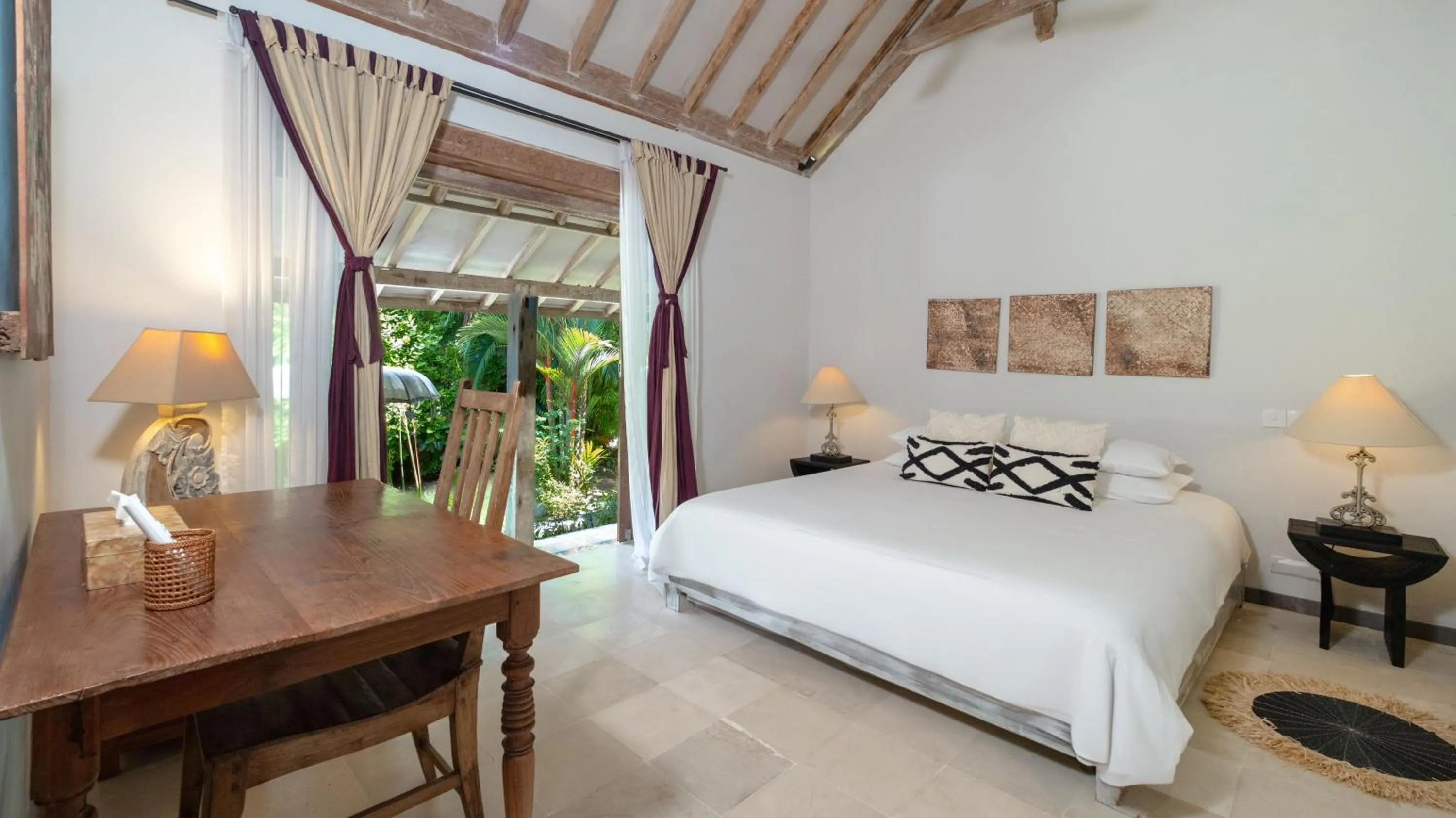 Bedroom, Bed in Villa Koyama by Villa Finder