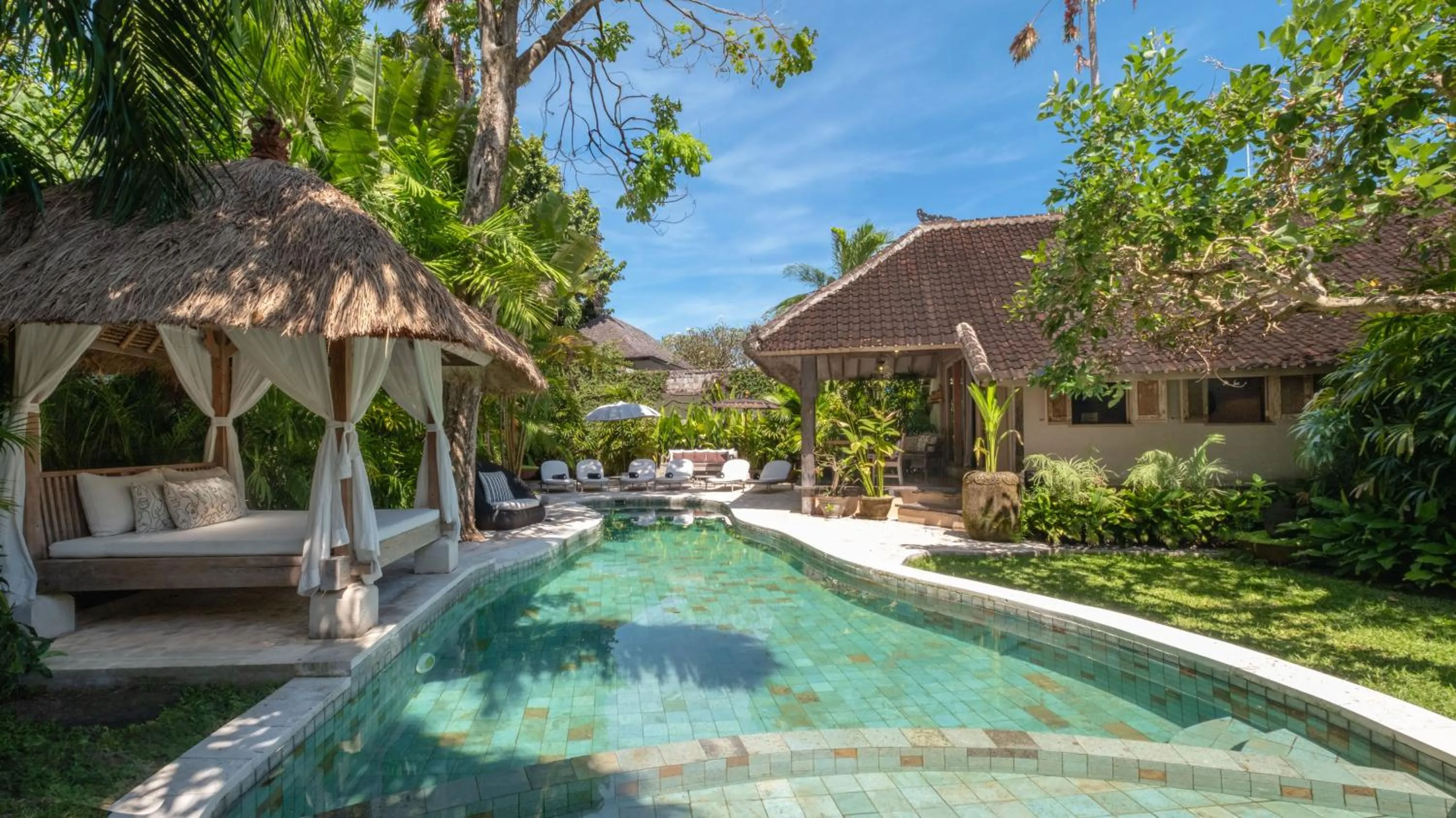 Swimming pool in Villa Koyama by Villa Finder