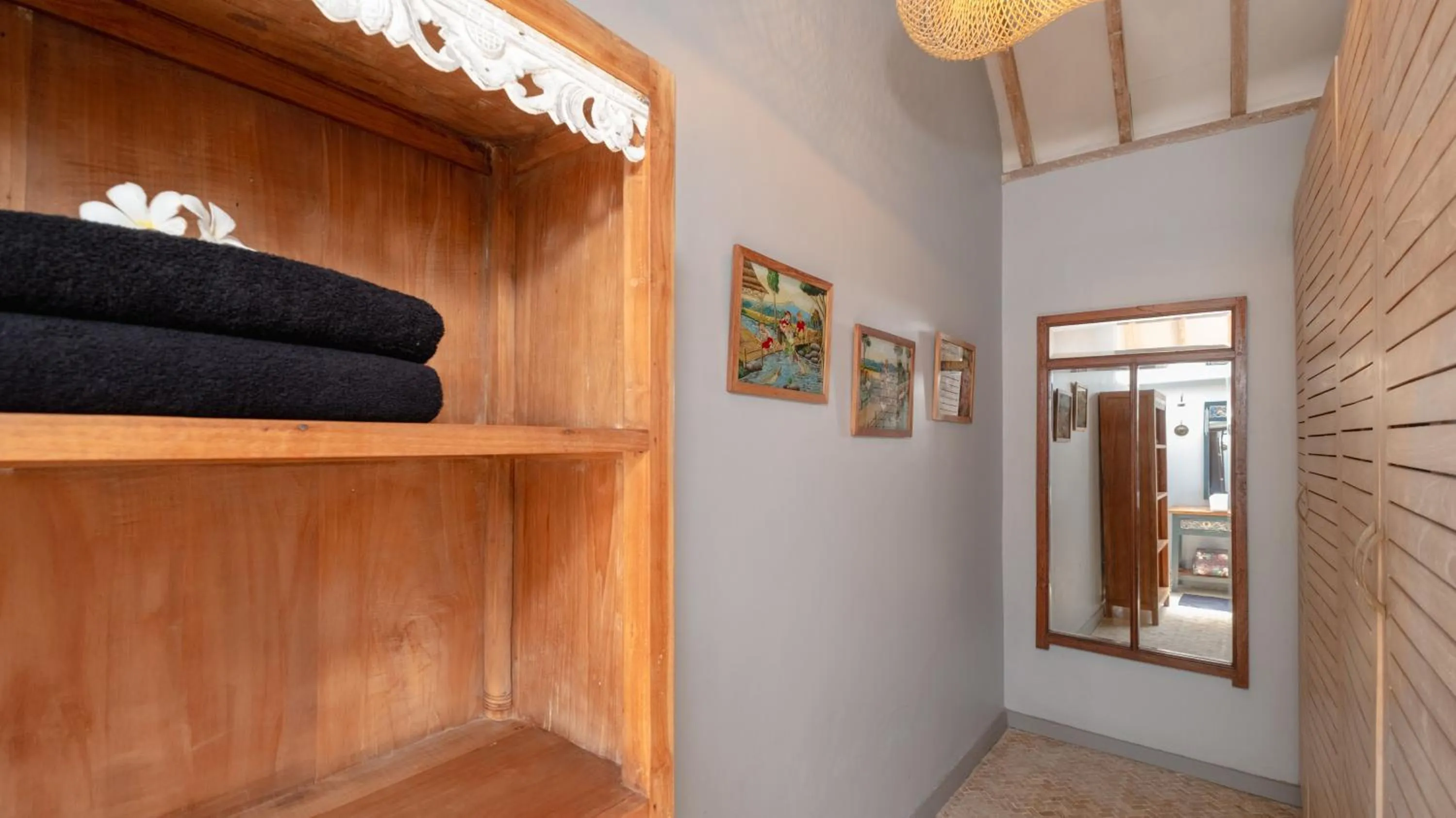 wardrobe, Bed in Villa Koyama by Villa Finder
