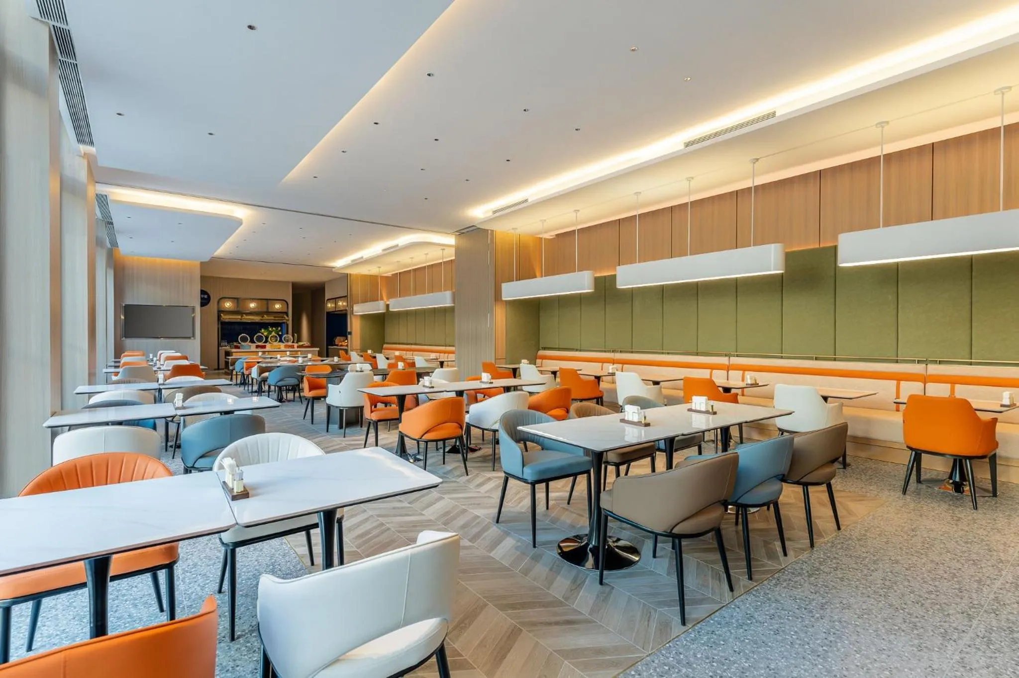 Restaurant/places to eat in Holiday Inn Express Shanghai Changyang Road by IHG