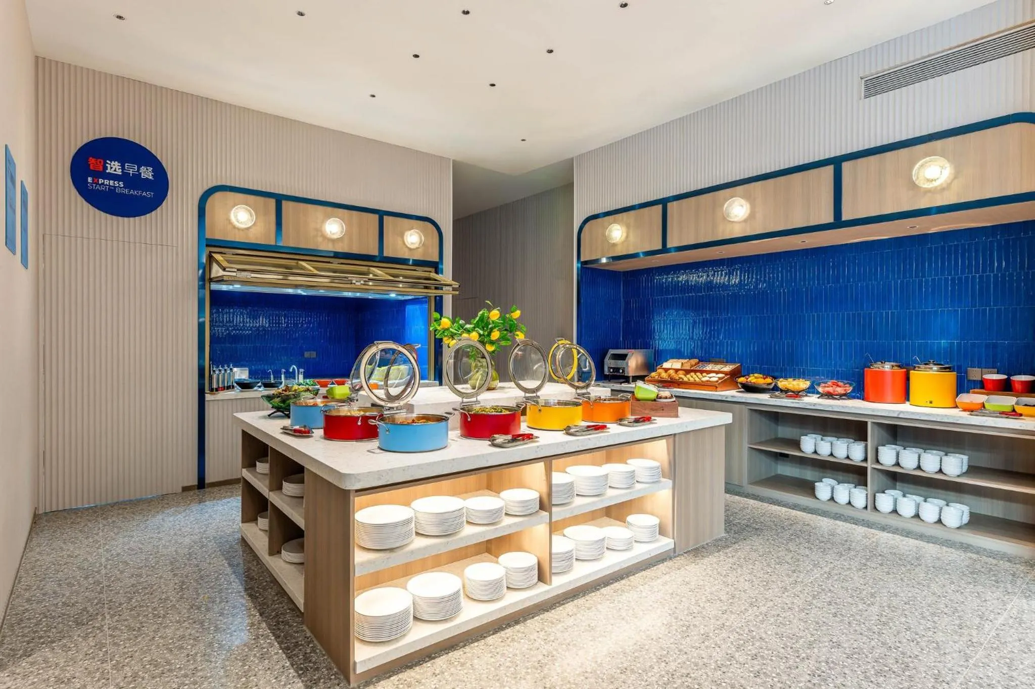 Breakfast in Holiday Inn Express Shanghai Changyang Road by IHG