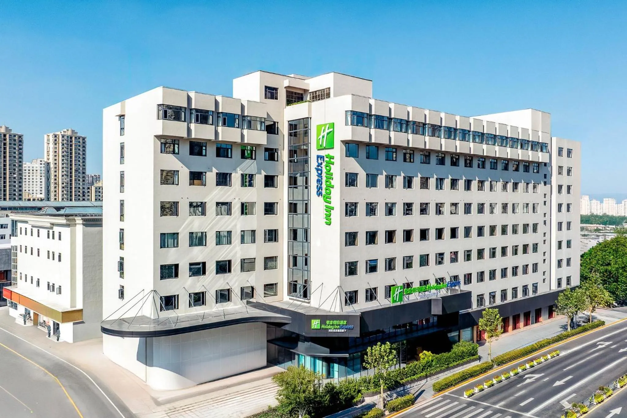 Property building in Holiday Inn Express Shanghai Changyang Road by IHG