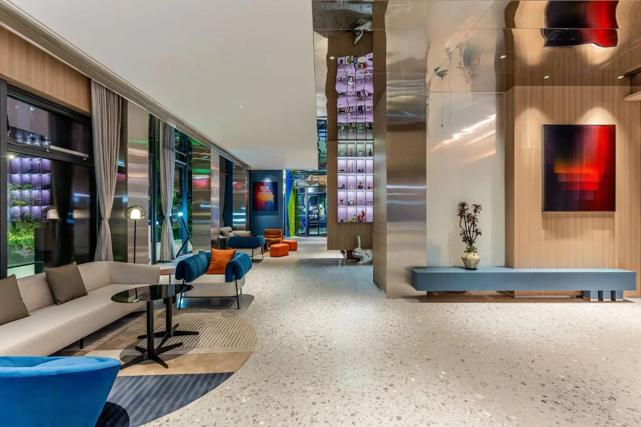 Property building in Holiday Inn Express Shanghai Changyang Road by IHG Property building in Holiday Inn Express Shanghai Changyang Road by IHG