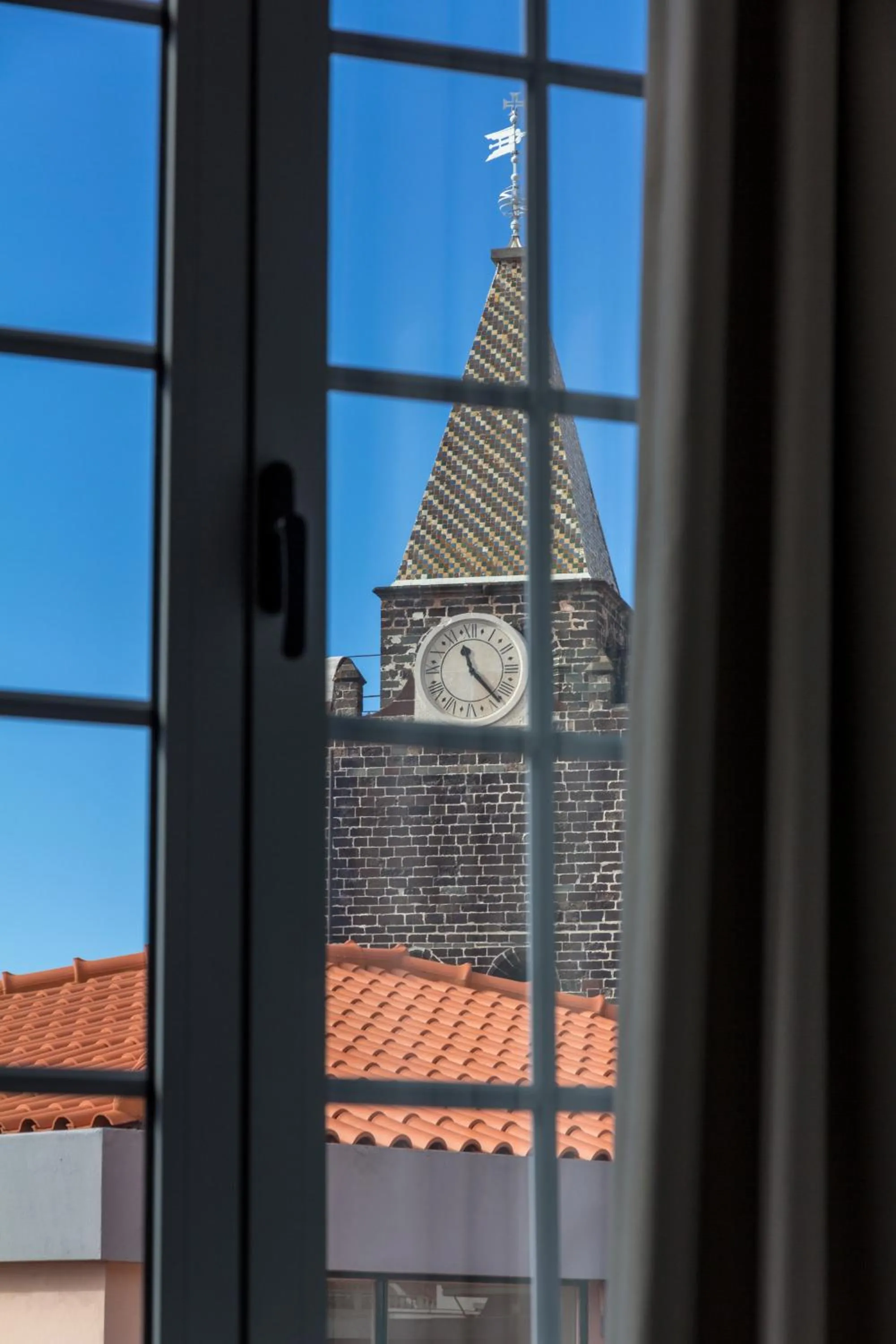 Apartamentos Funchal by Petit Hotels