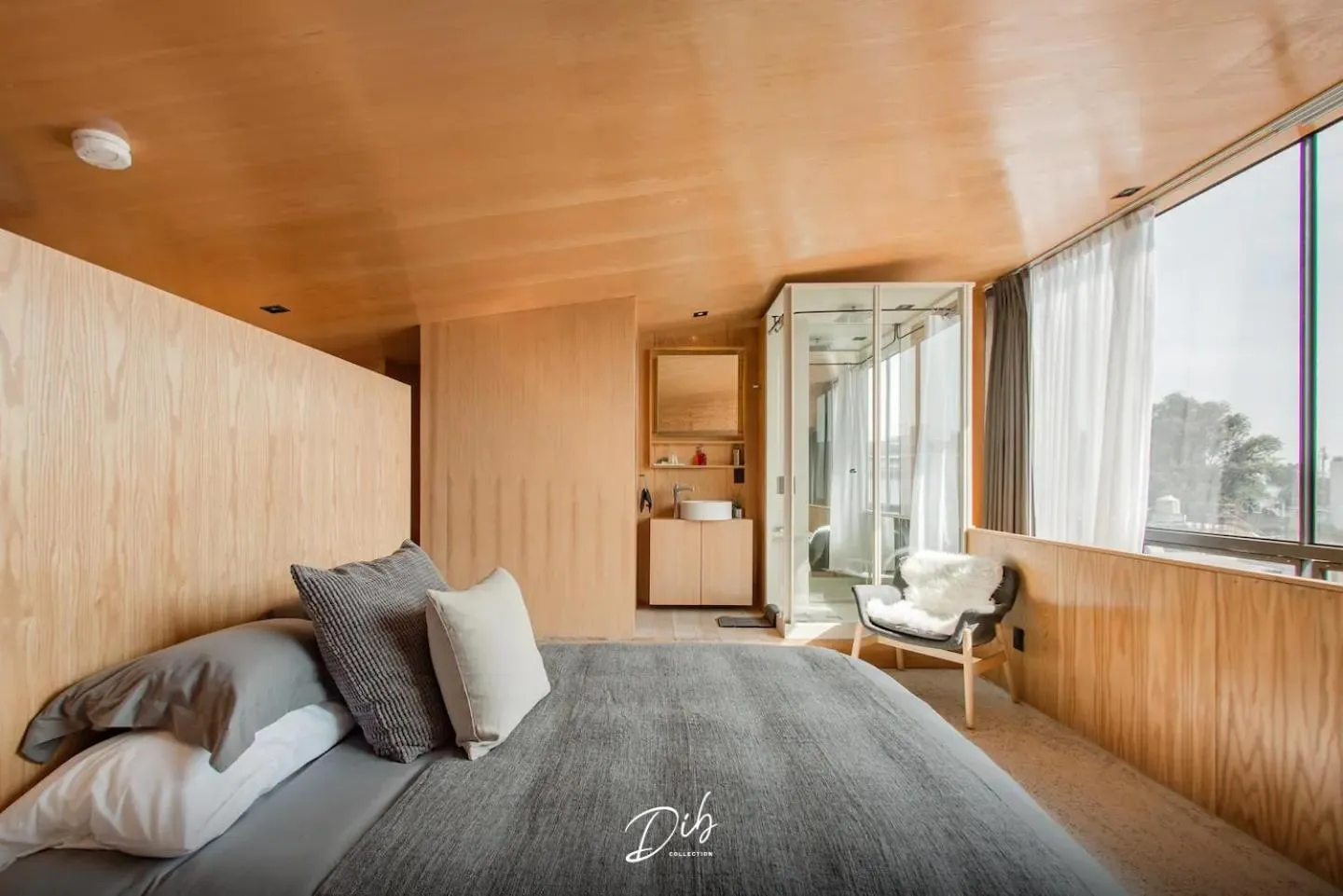 Bed in DIB Collection - Modern Stays in Roma Norte