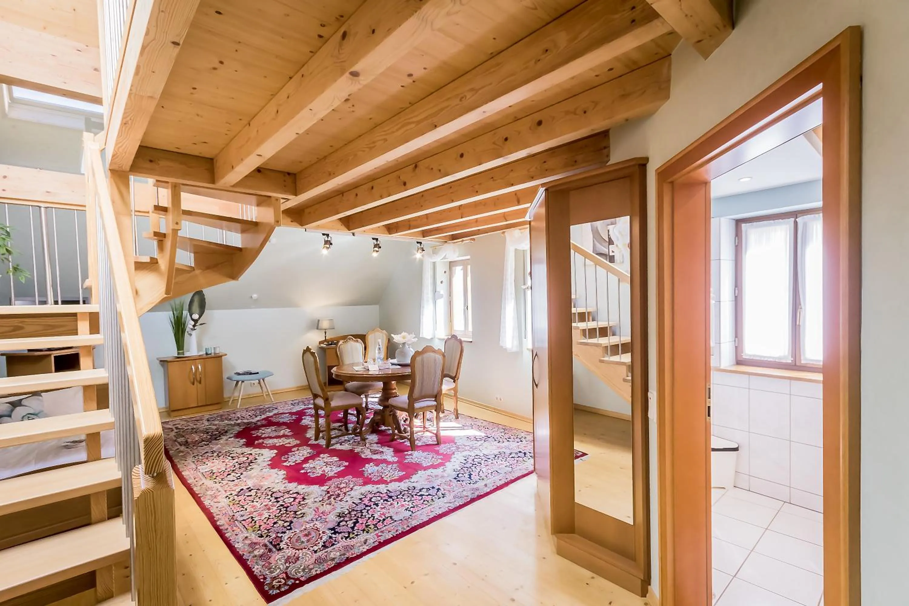 Photo of the whole room in Hotel Zum grünen Kranz