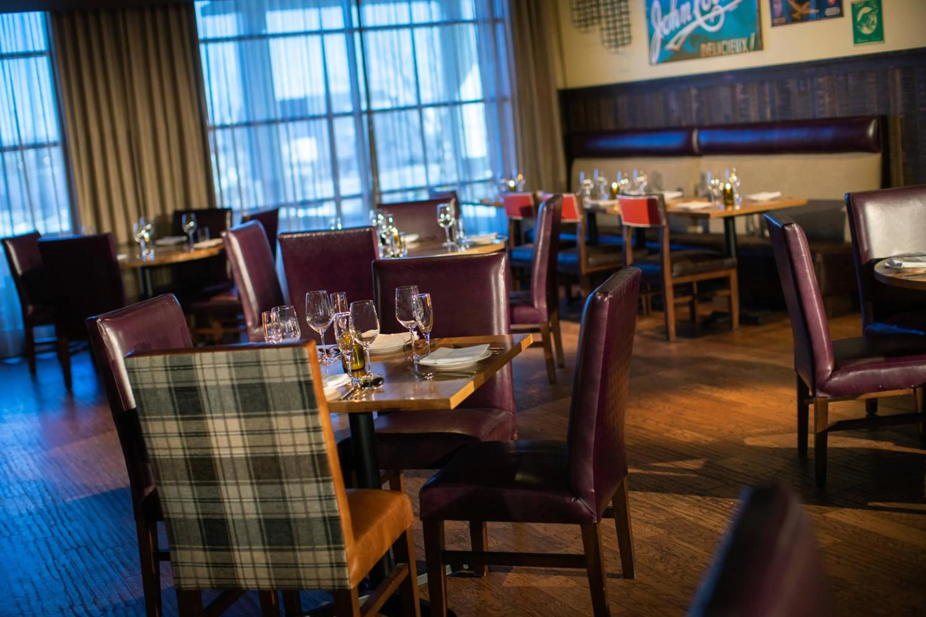 Restaurant/places to eat in The Baronette Renaissance Detroit-Novi Hotel