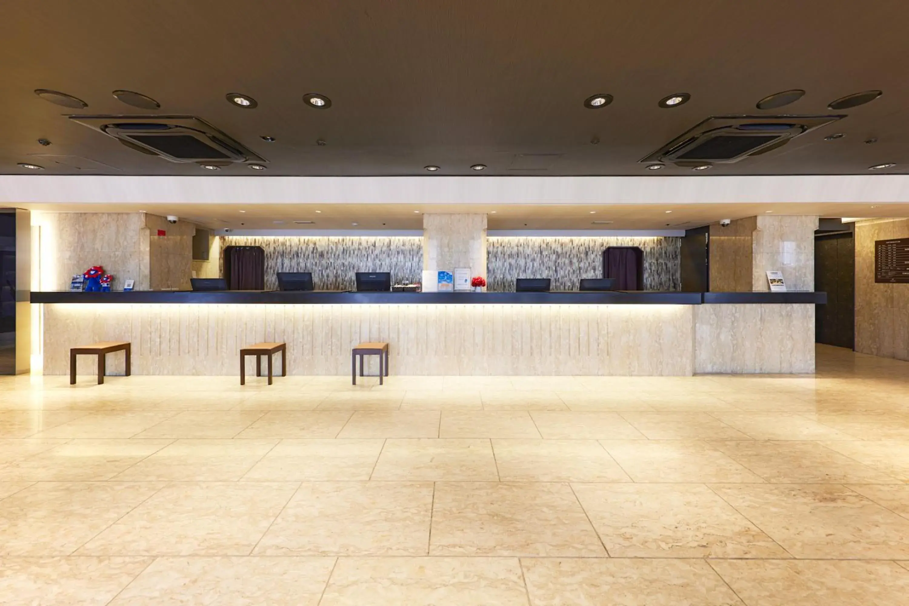 Lobby or reception in Hotel Consort Shin-Osaka Lobby or reception in Hotel Consort Shin-Osaka