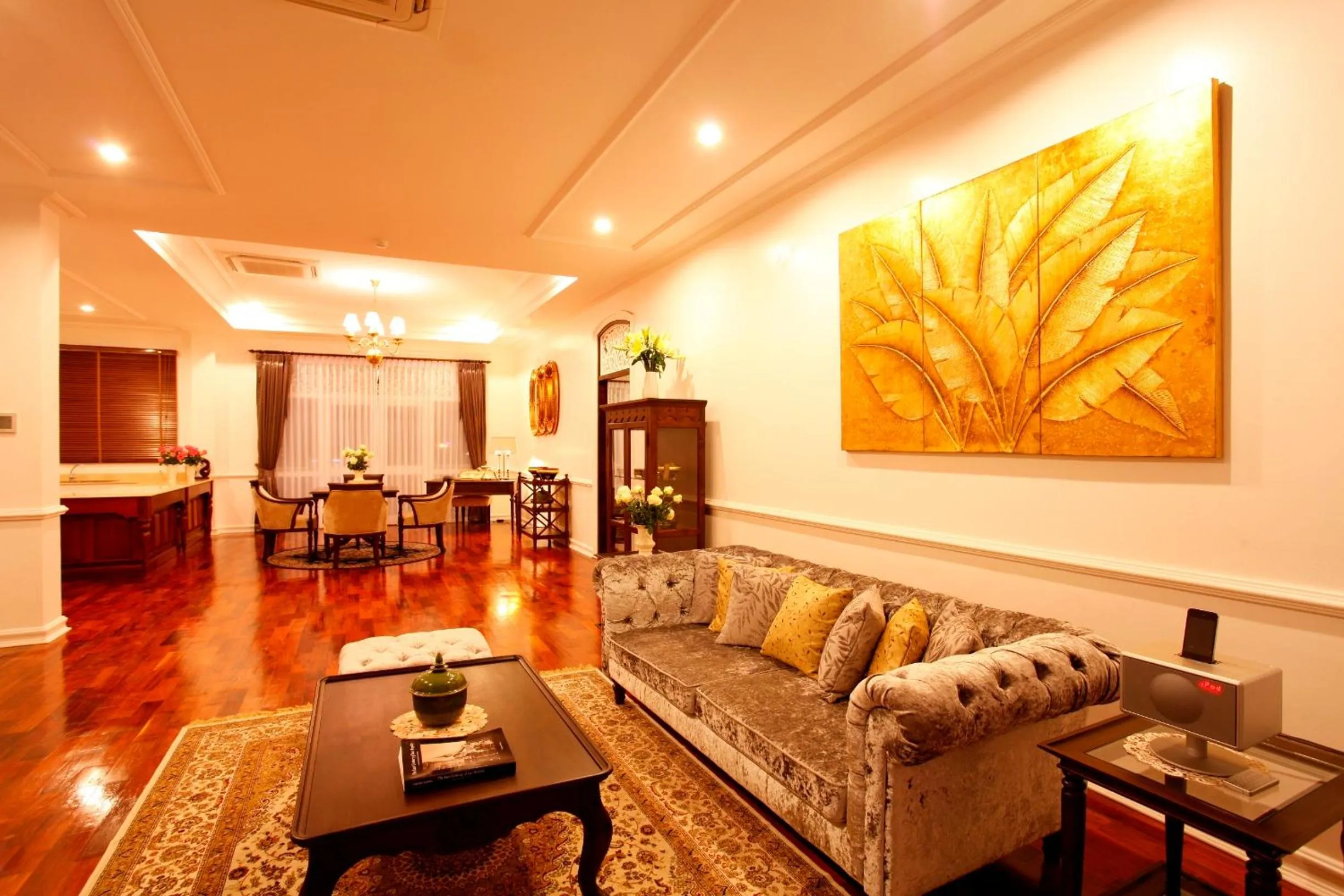 Living room in Dhavara Boutique Hotel