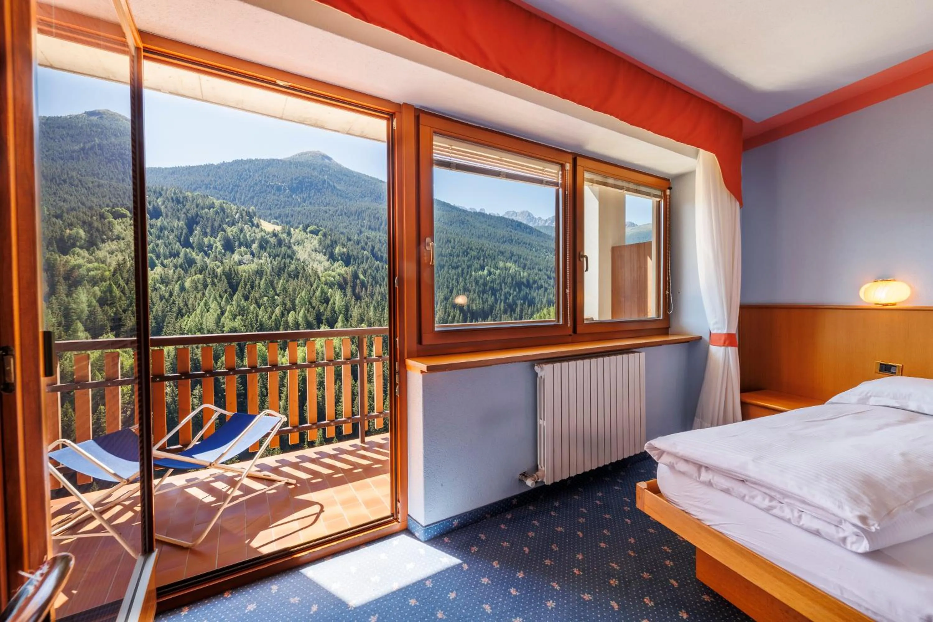 View (from property/room), Bed in Hotel Miravalle