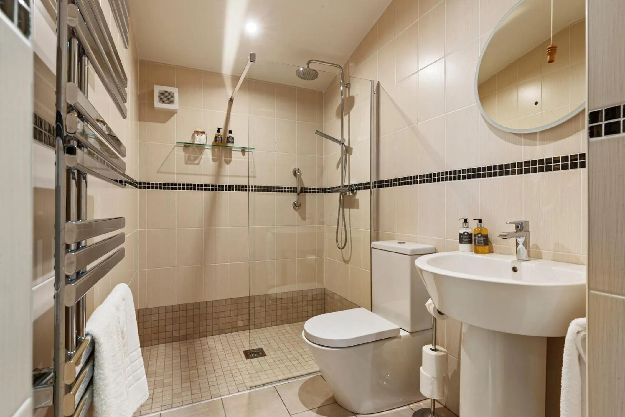 Bathroom in Canaston Oaks