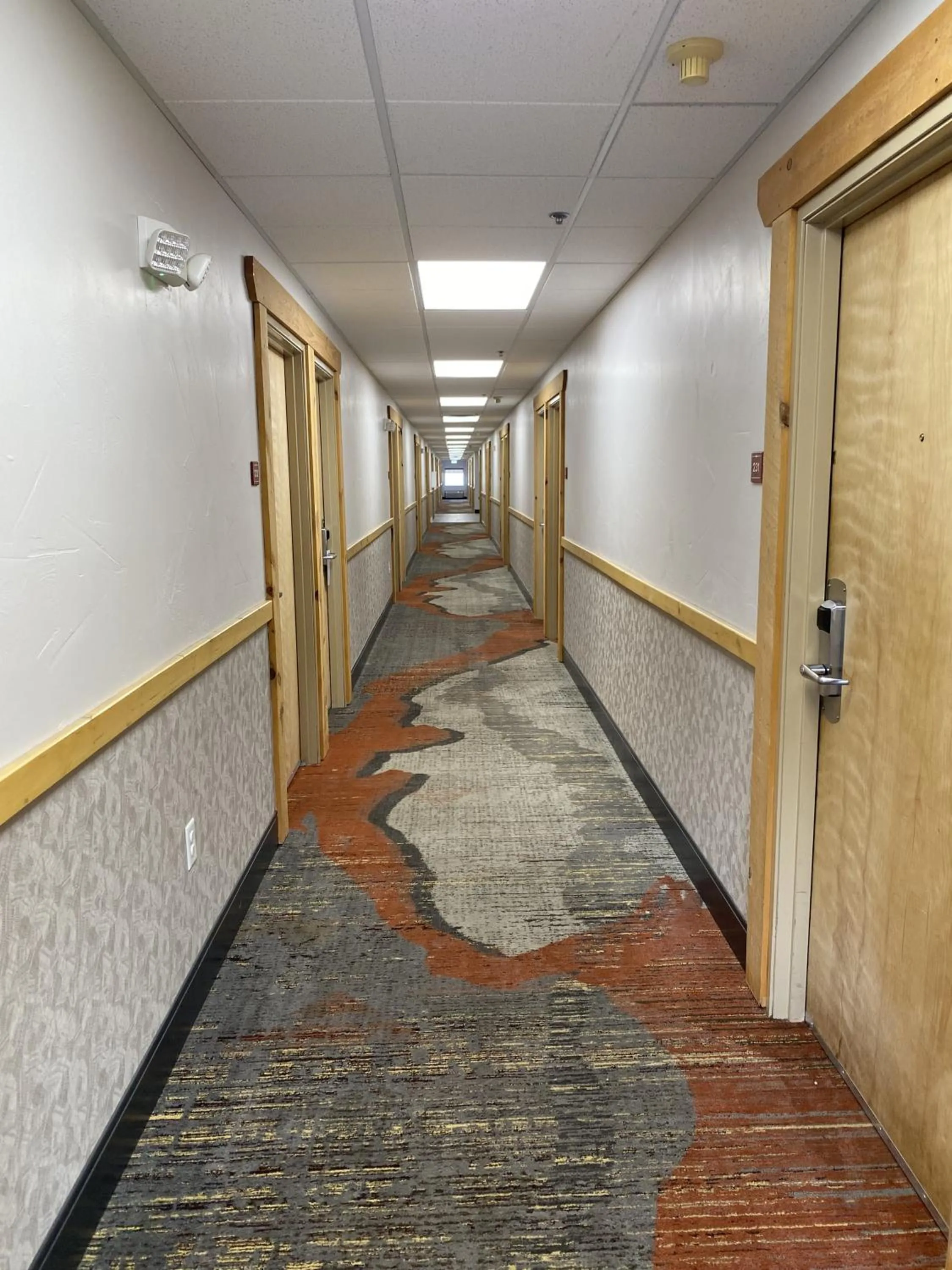 Decorative detail in River Canyon Lodge