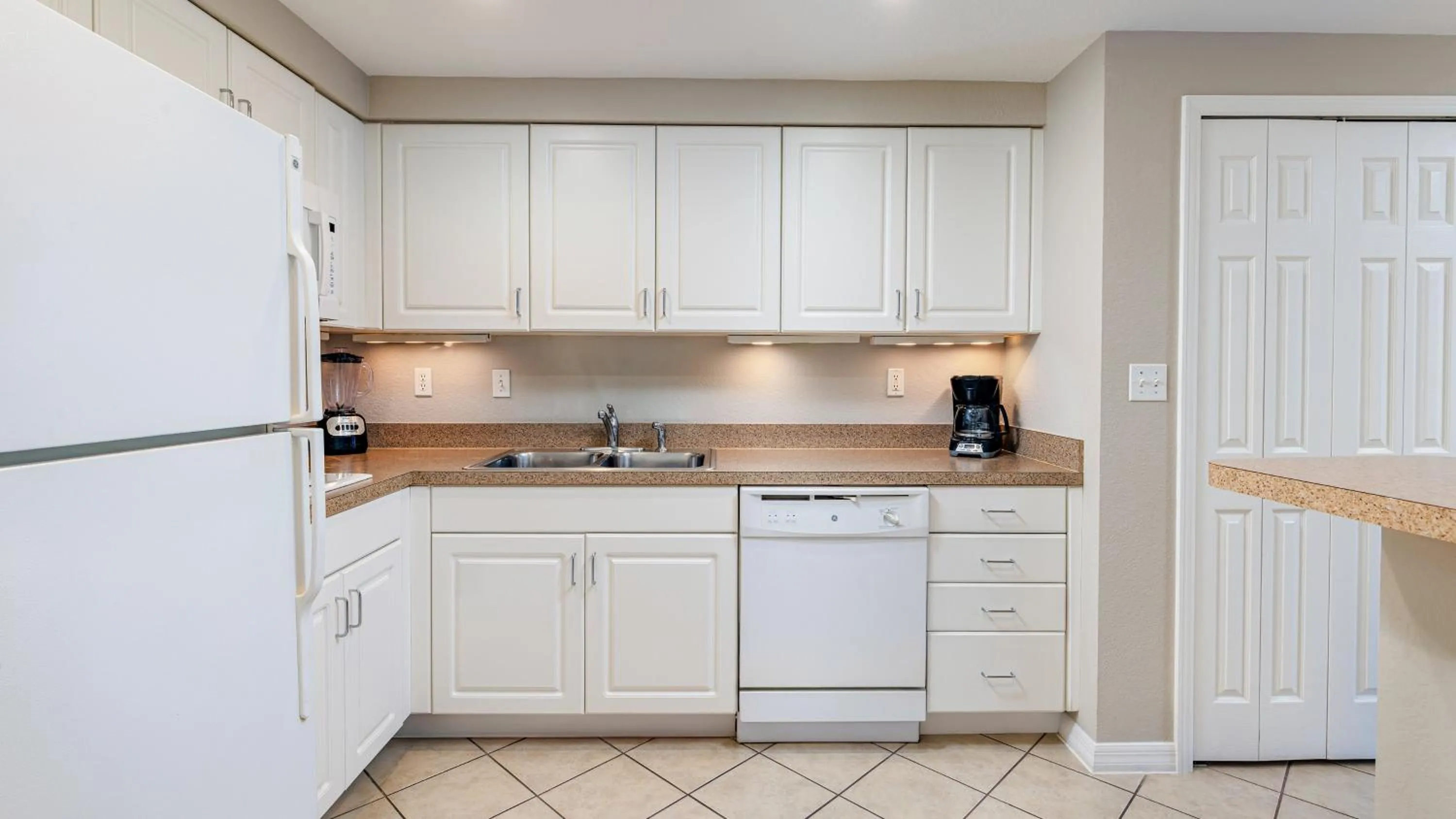 Photo of the whole room in Holiday Inn Club Vacations At Orange Lake Resort