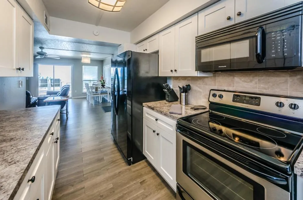 Kitchen or kitchenette, Kitchen/Kitchenette in The New Hotel Collection Beachfront