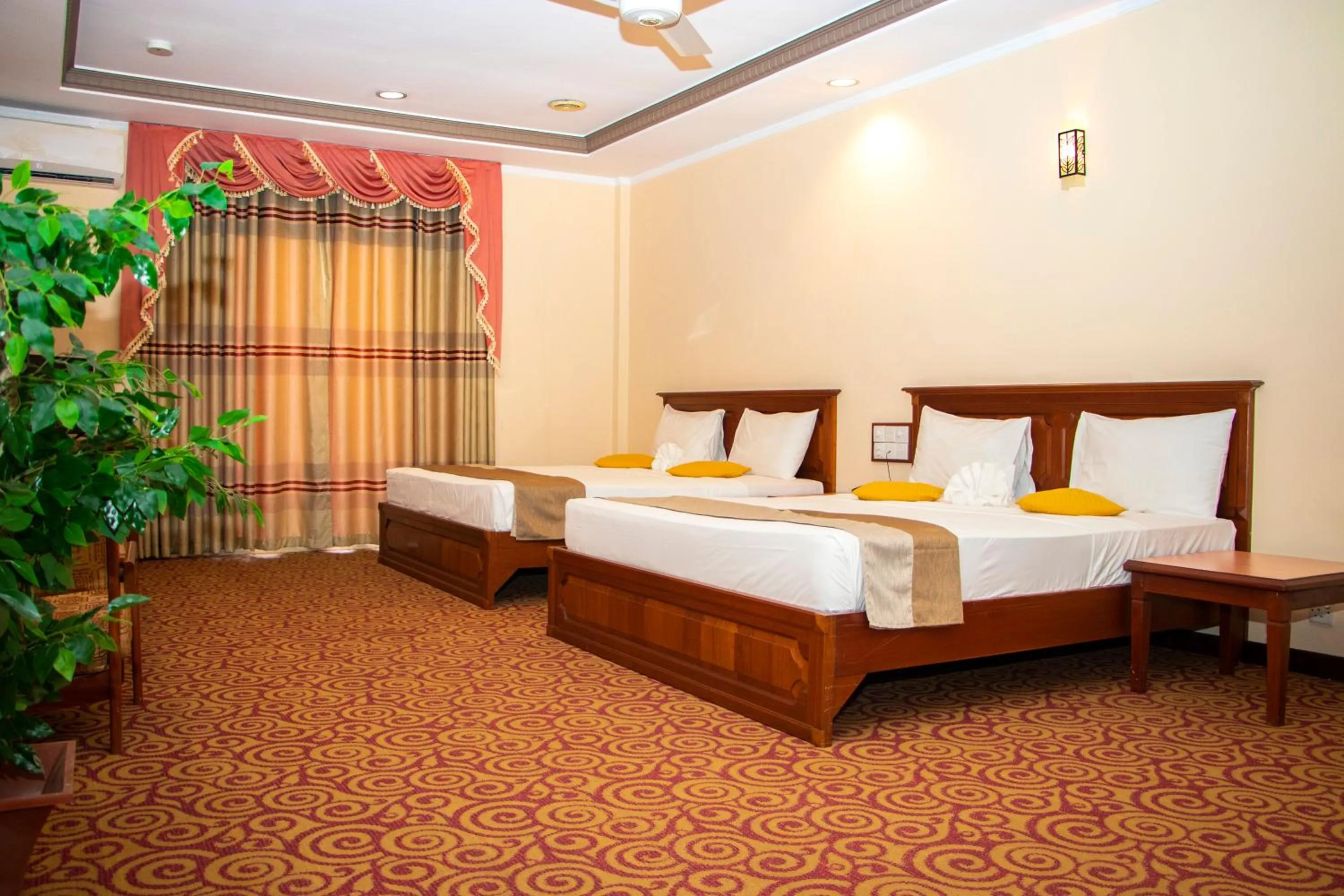 Bedroom, Bed in Hotel Lakefield