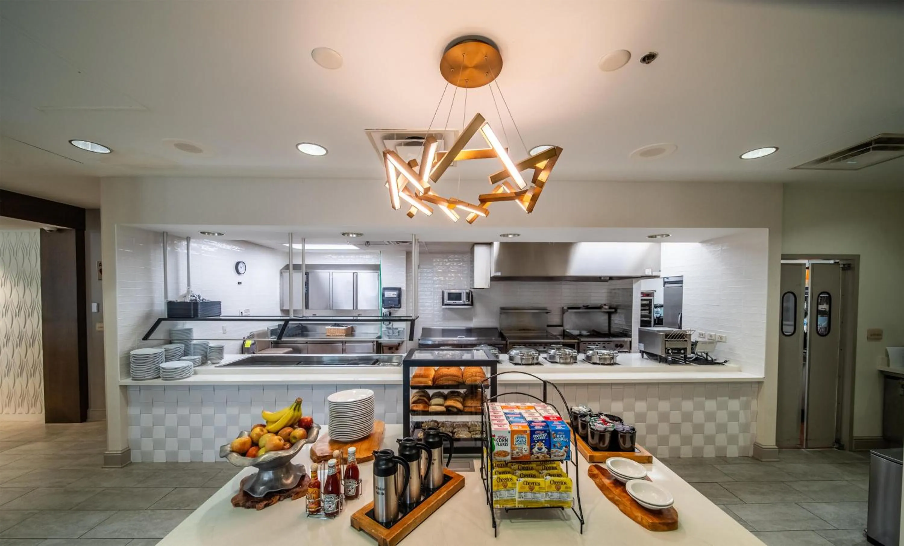 Restaurant/places to eat in Hilton Garden Inn Rochester Downtown