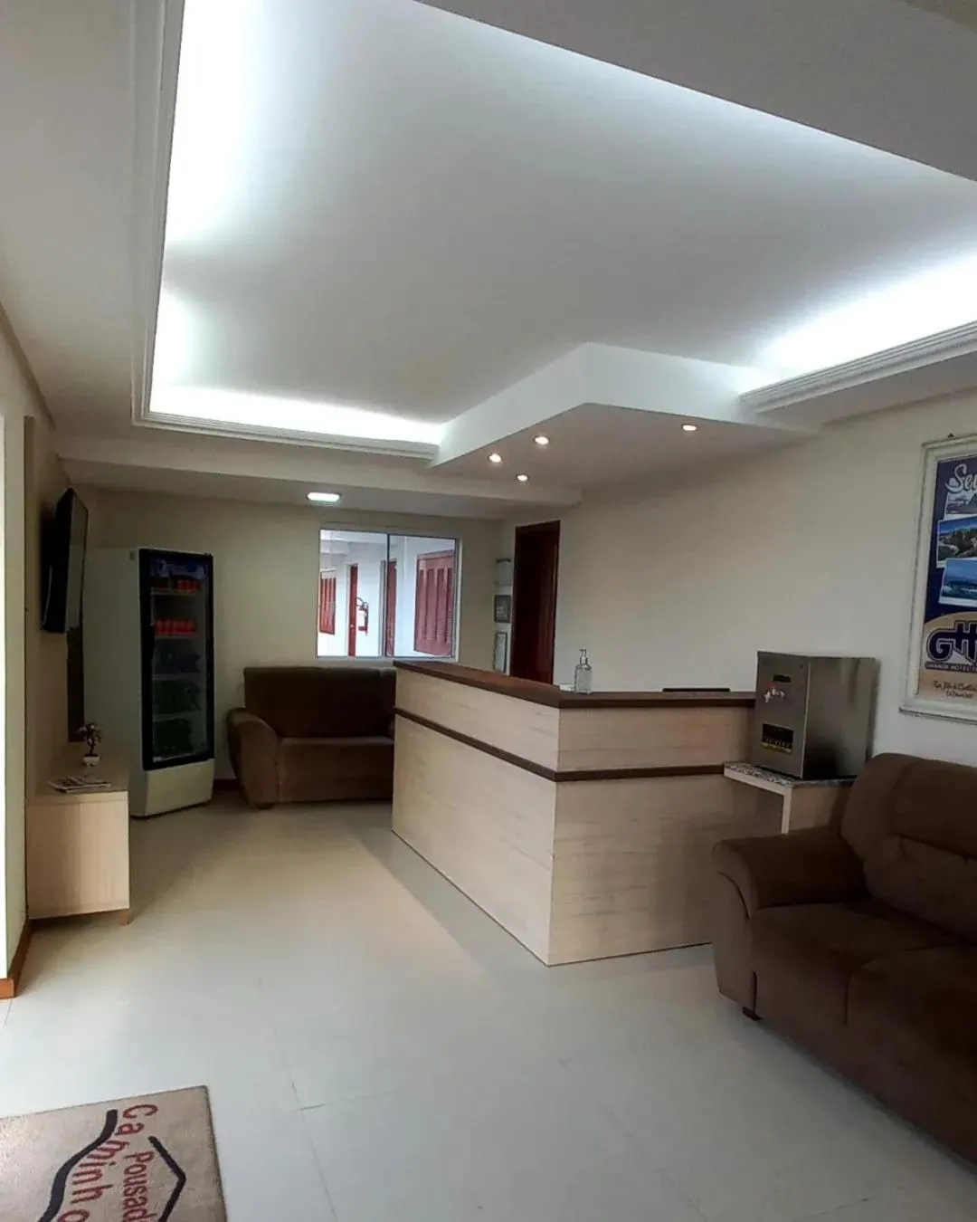 Communal lounge/ TV room in Pousada Caminho do Mar