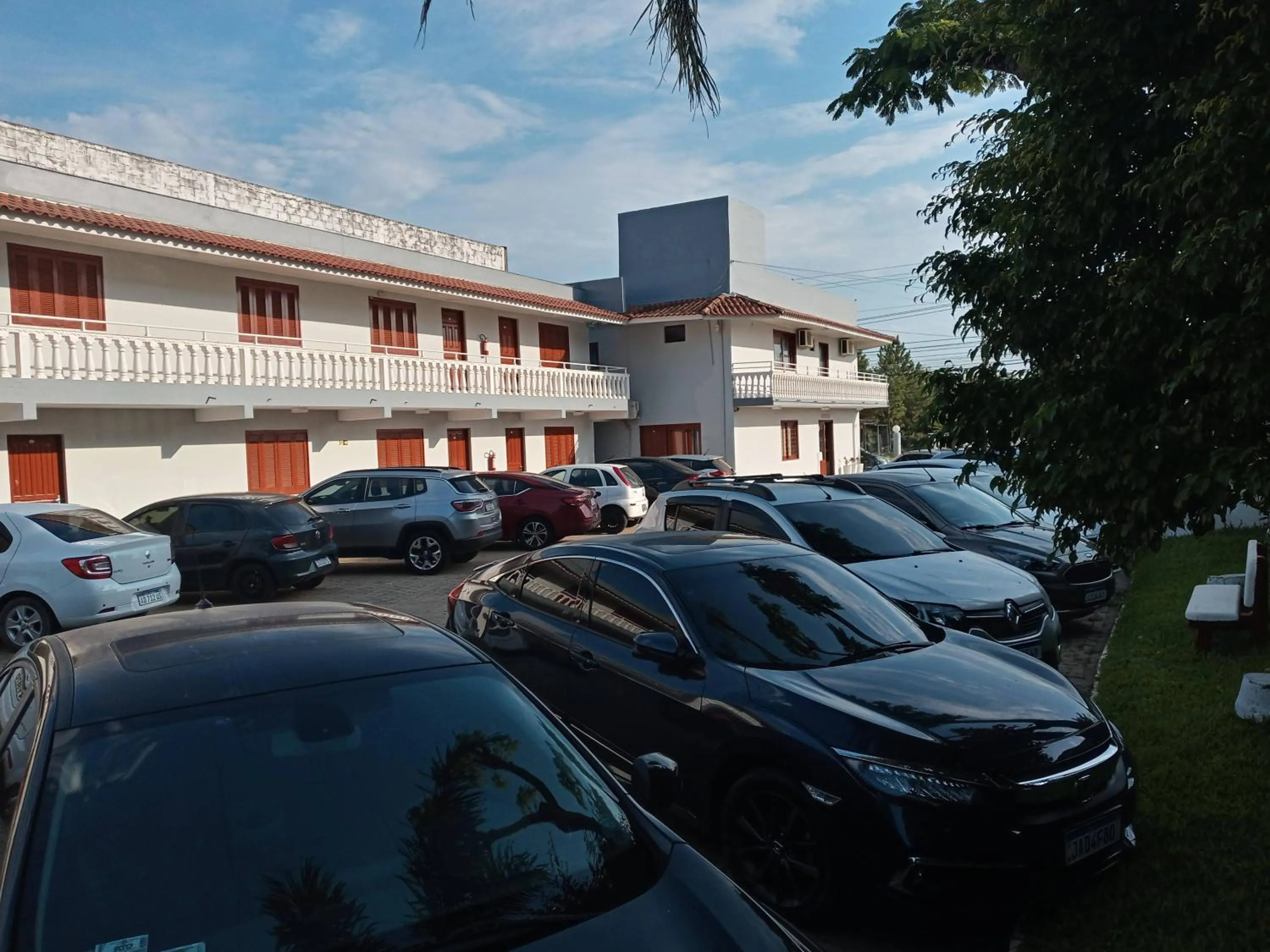 Parking in Pousada Caminho do Mar