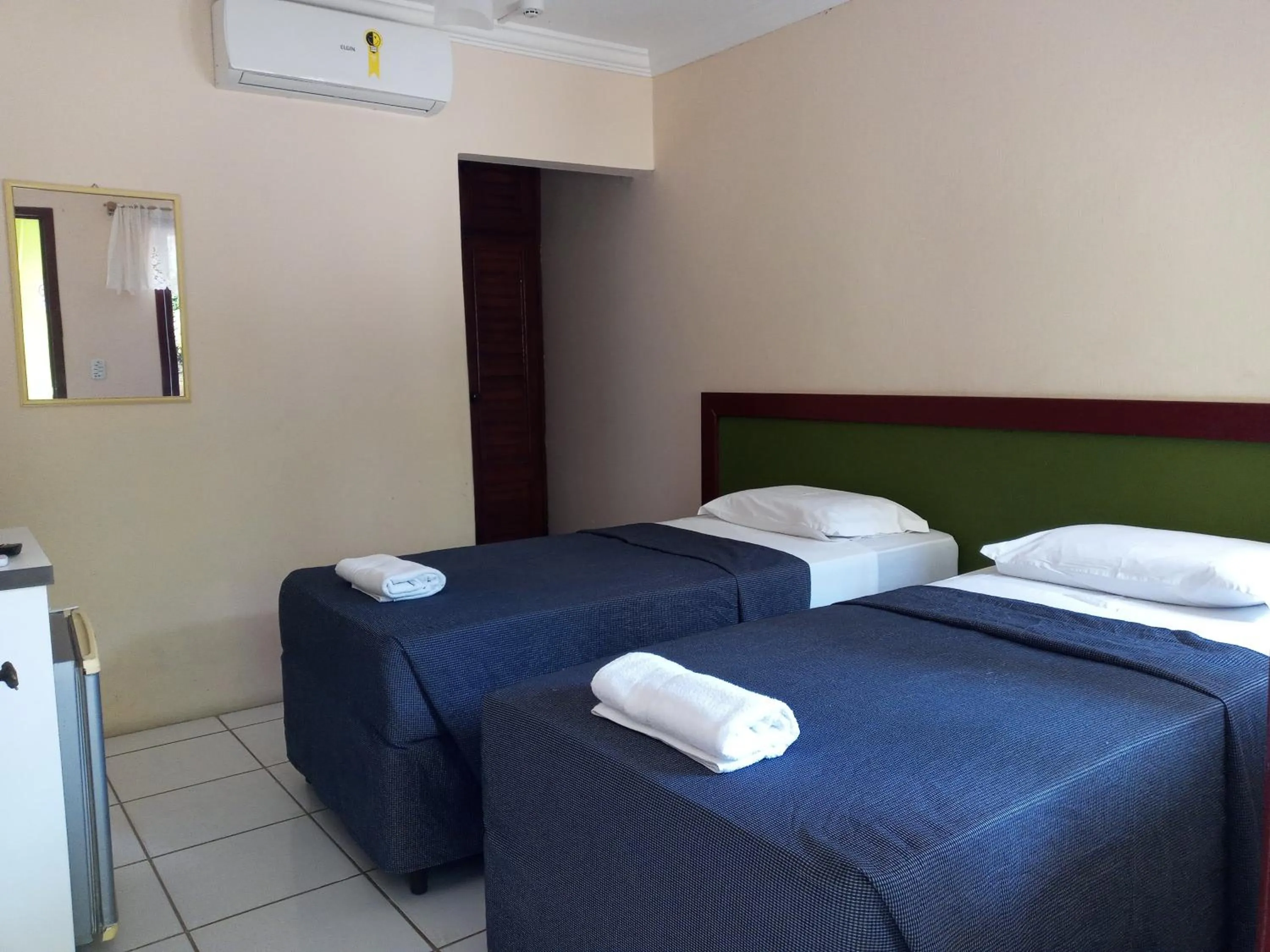 Photo of the whole room, Bed in Pousada Caminho do Mar