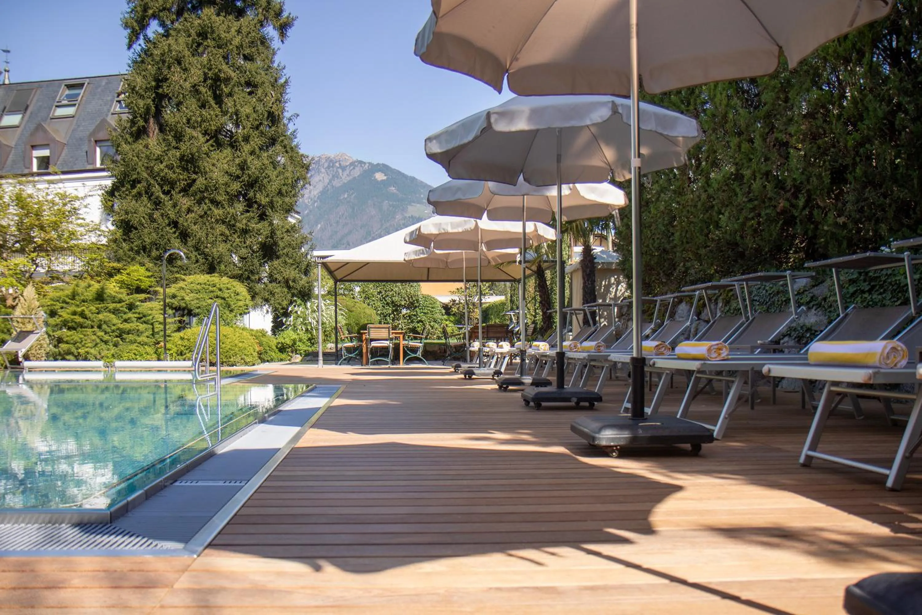 Swimming pool in Hotel Sonnenhof