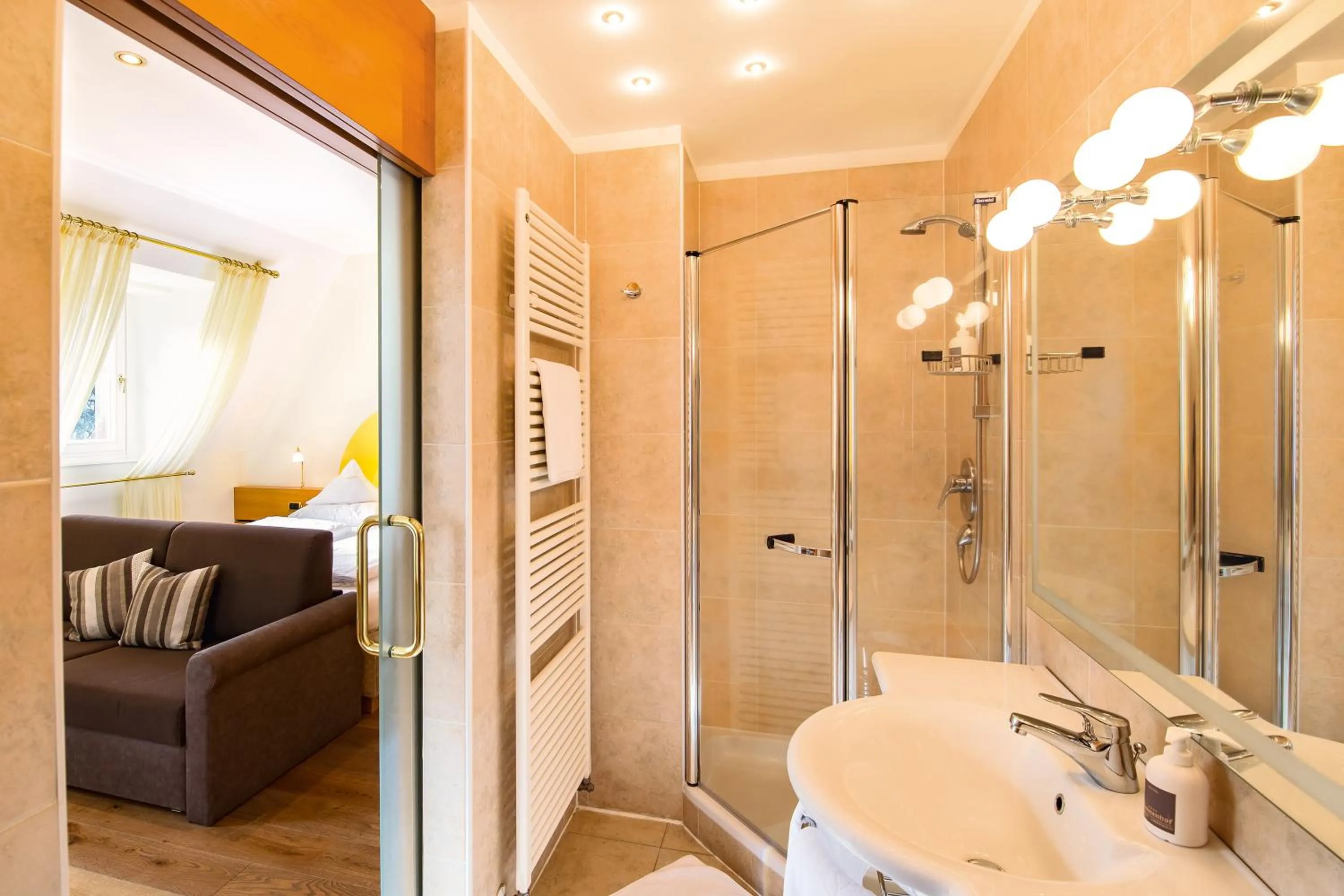 Shower in Hotel Sonnenhof