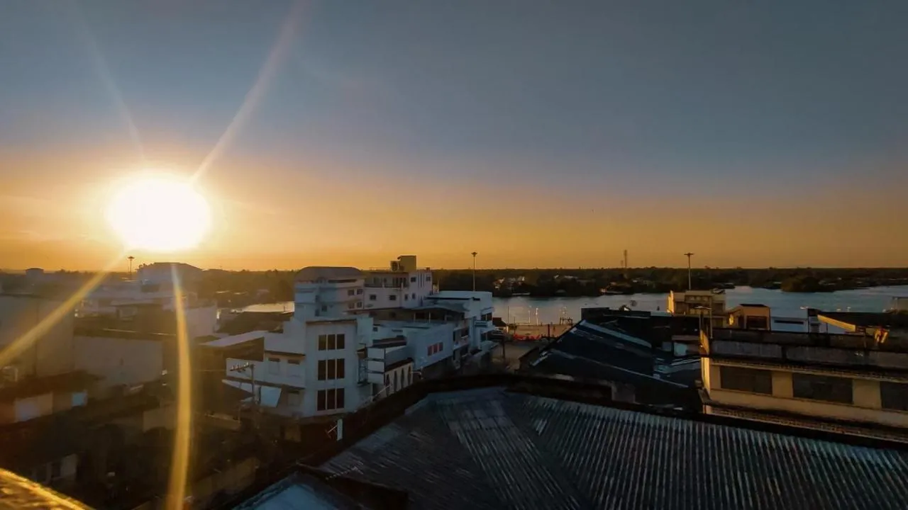 The Harbour Front Hotel