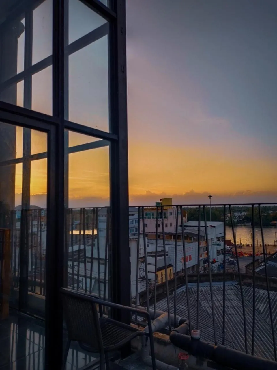 The Harbour Front Hotel