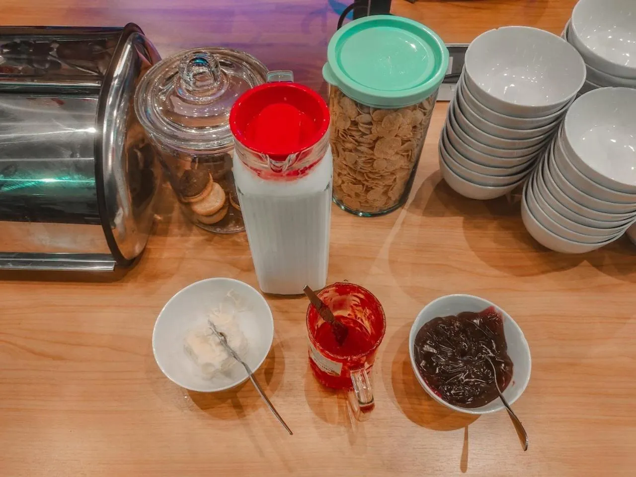 The Harbour Front Hotel