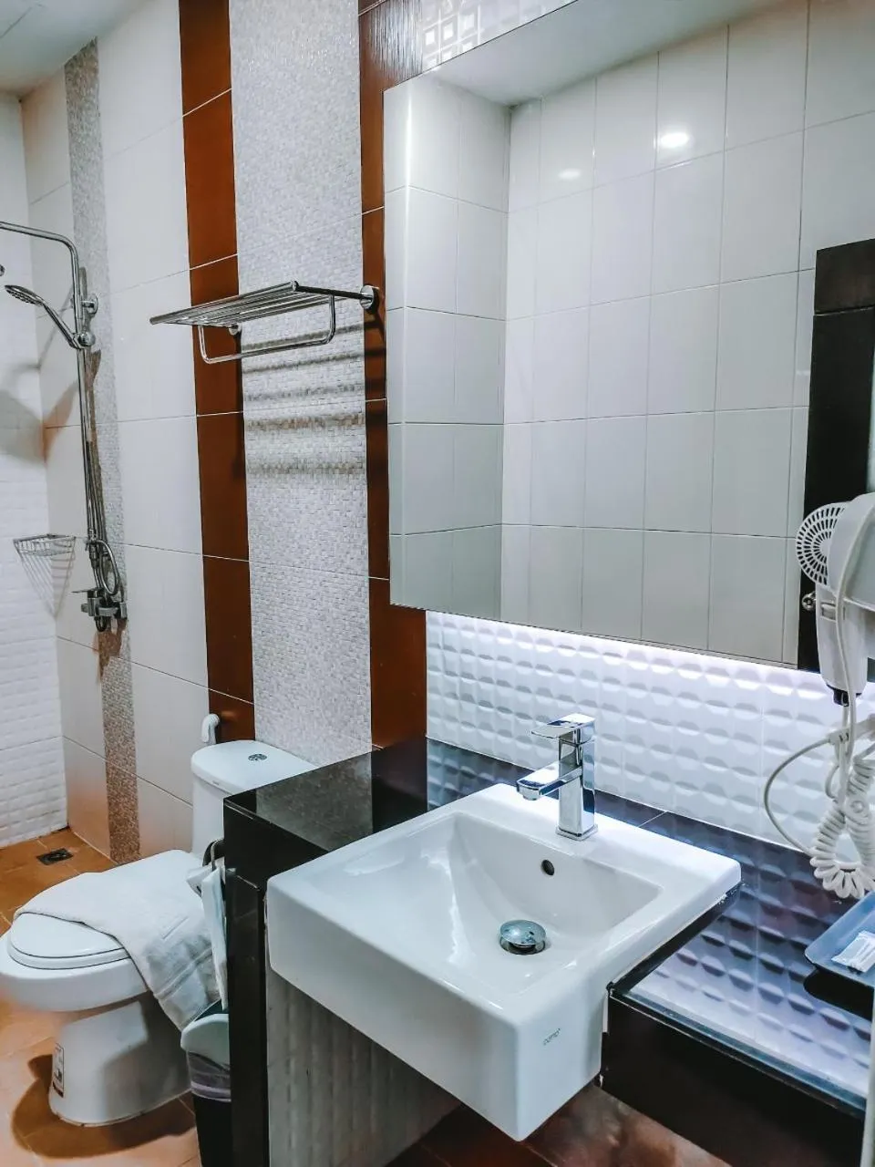 Bathroom in The Harbour Front Hotel